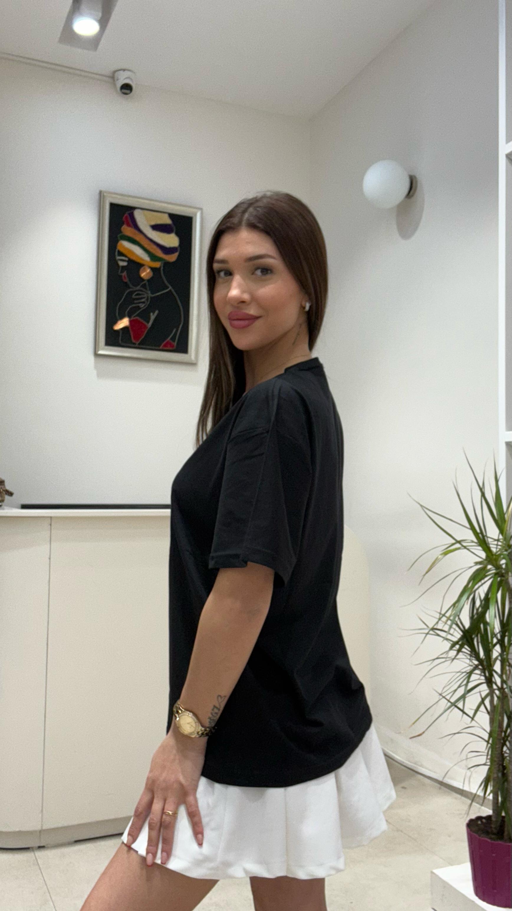 Kadın Kirazlı Cherry Yazılı Baskılı Oversize Salaş ve Rahat T-Shirt - SİYAH