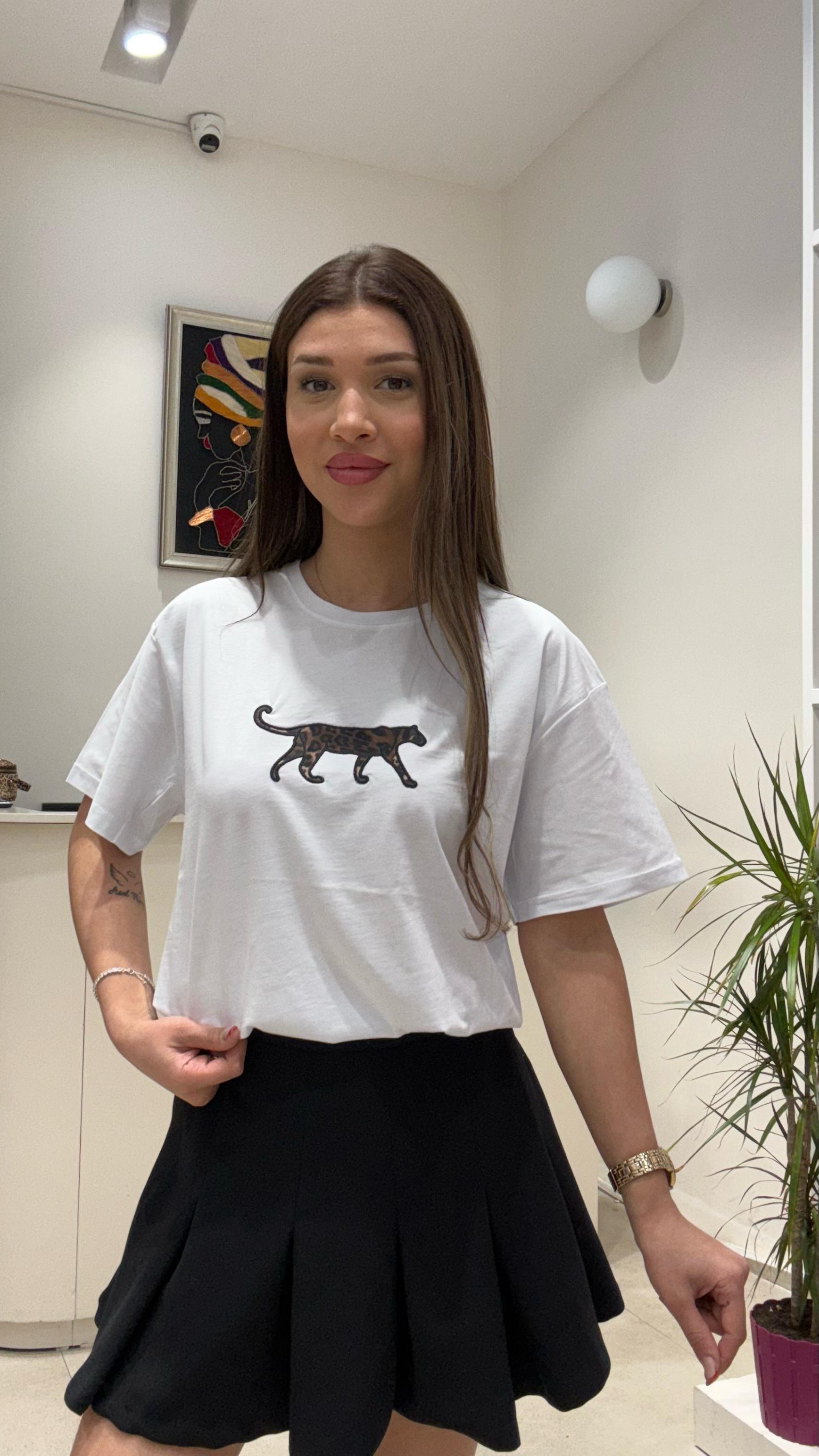 Kadın Leopar Hayvan Baskılı Oversize Salaş ve Rahat T-Shirt - BEYAZ