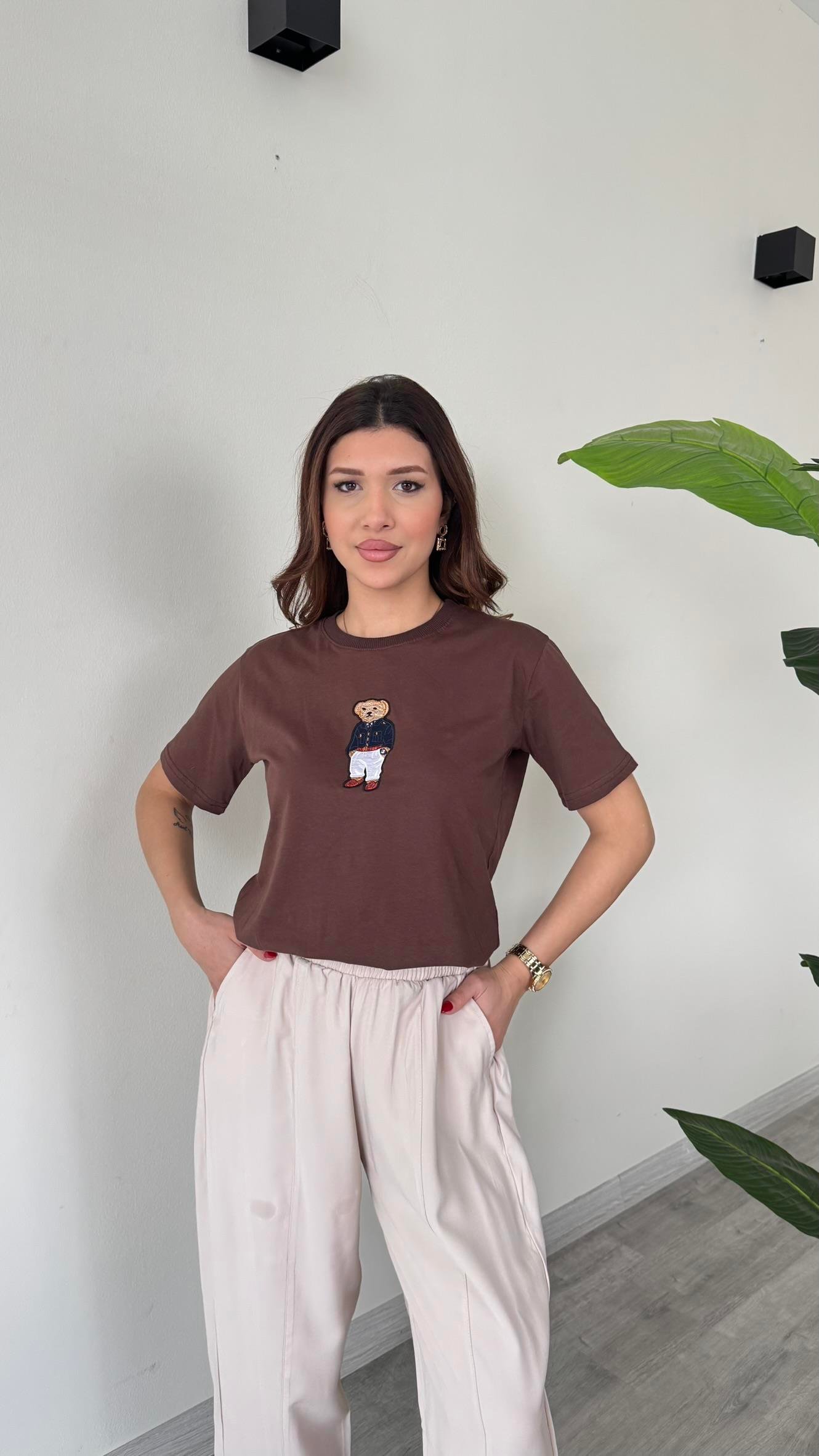 Kadın Teddy Bear Ayıcıklı Nakışlı Bisiklet Yaka Premium T-Shirt - KAHVERENGİ