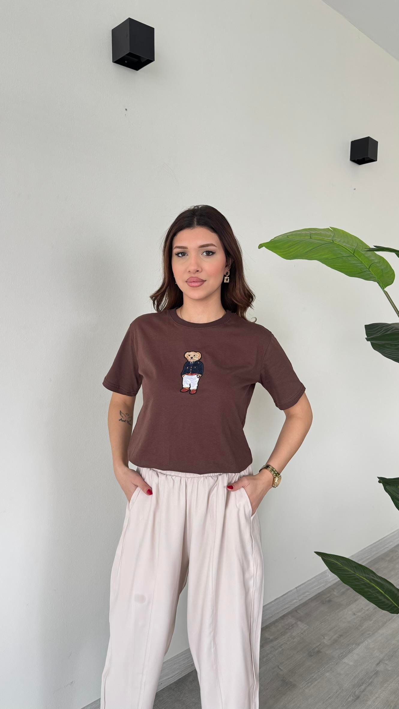 Kadın Teddy Bear Ayıcıklı Nakışlı Bisiklet Yaka Premium T-Shirt - KAHVERENGİ