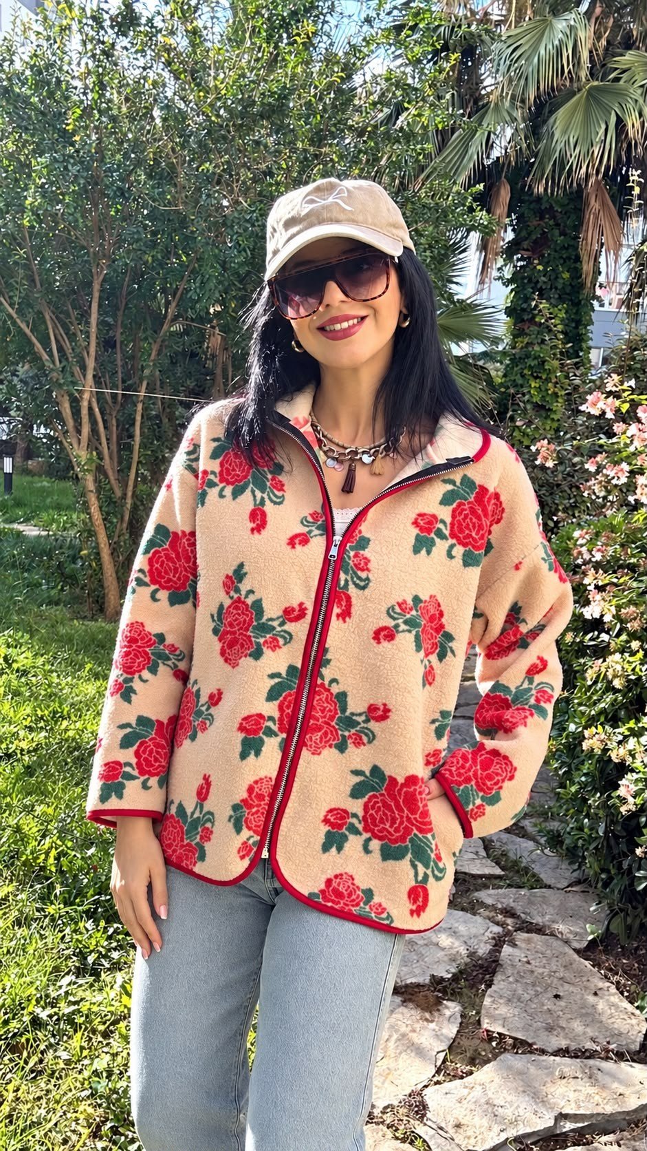 SWEATSHIRTKırmızı Çiçek Desenli Cepli Fermuarlı Yumuşak Dokulu Polar Sweatshirt