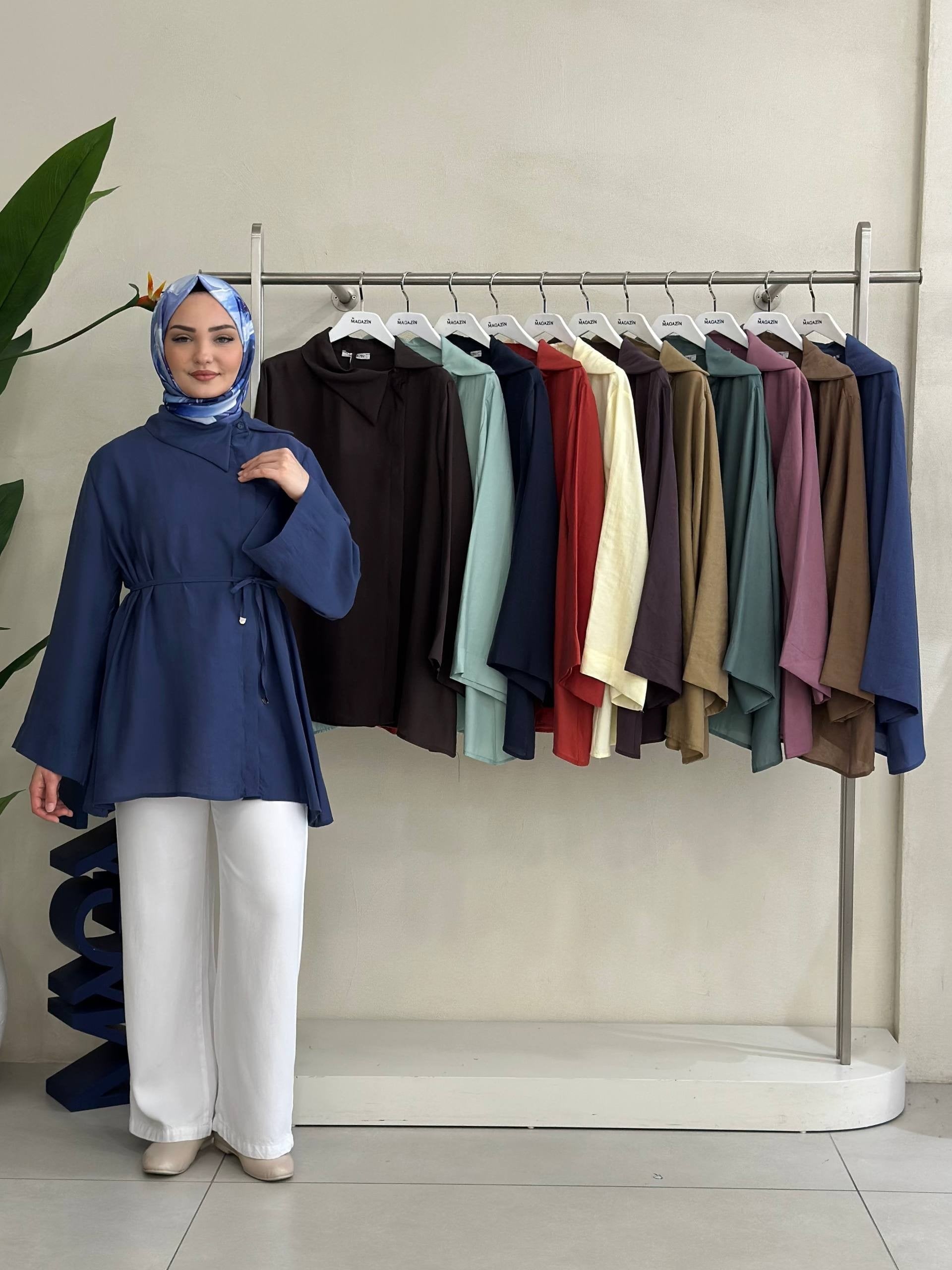 4470 Verev Yaka Gizli Patlı Bağcıklı Lyocell Ten Sel Gömlek Tunik