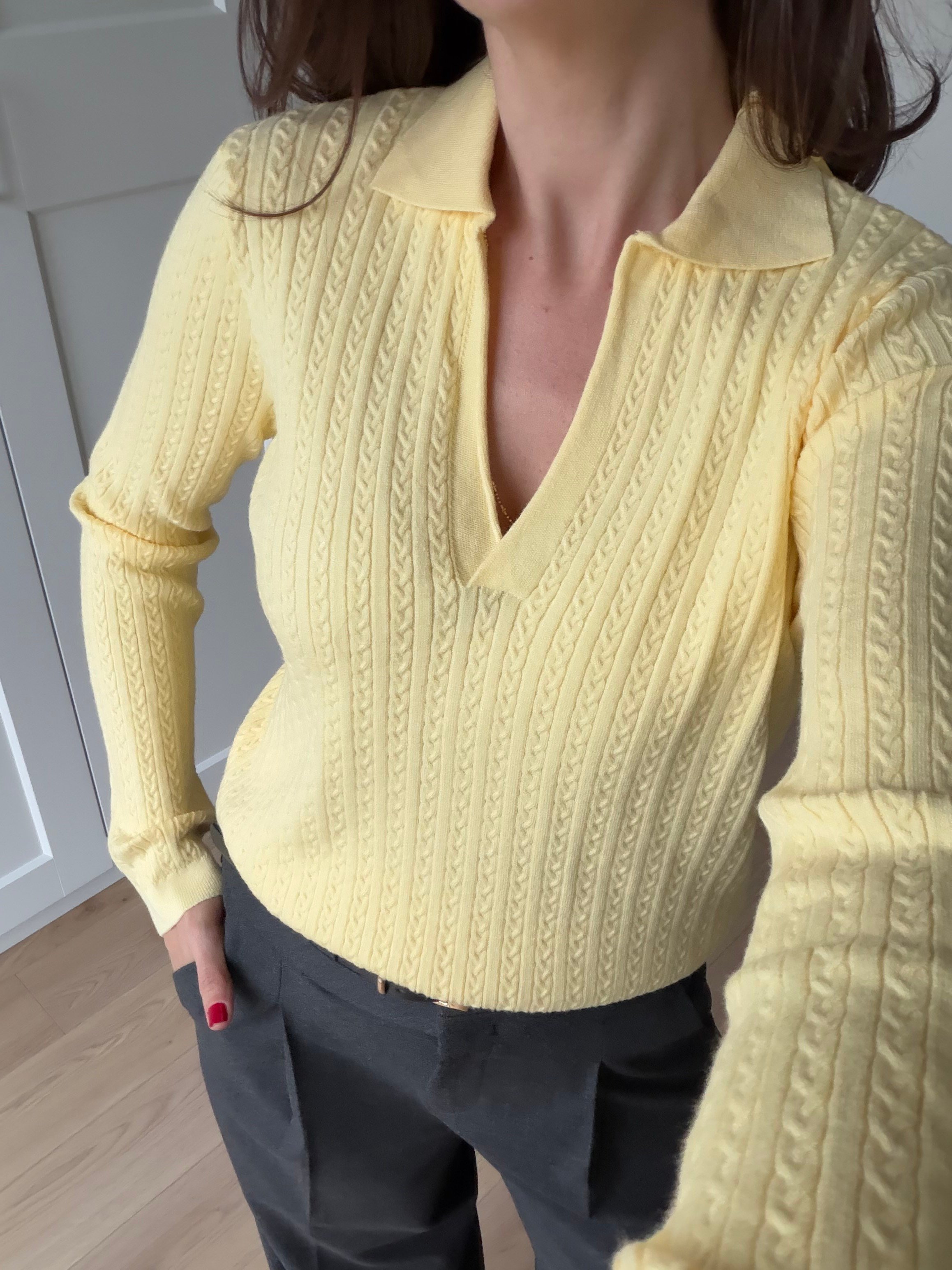  Örgü Model Sarı Renk Polo Yaka Triko
