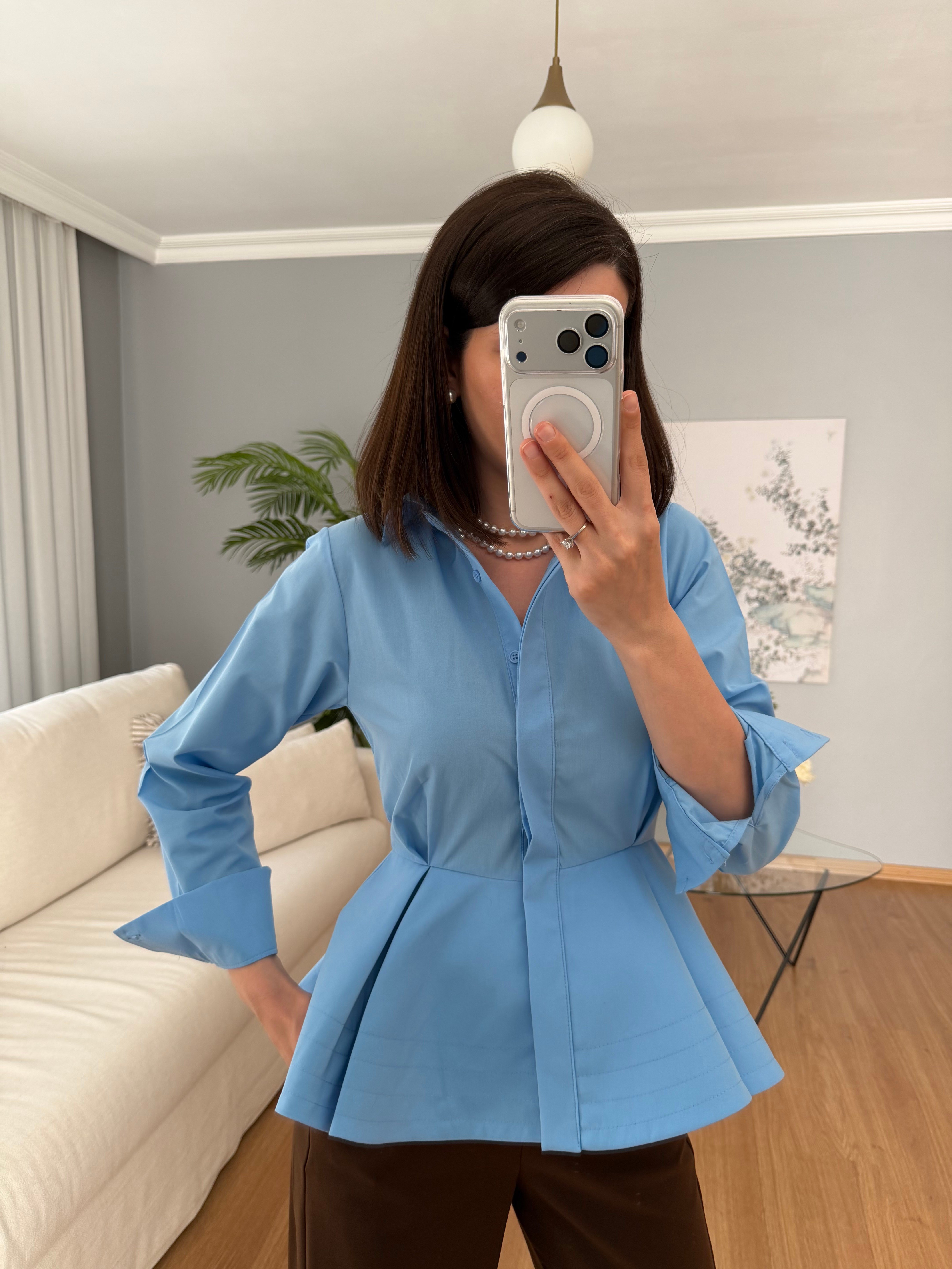 Altı Volanlı Mavi Renk Poplin Gömlek