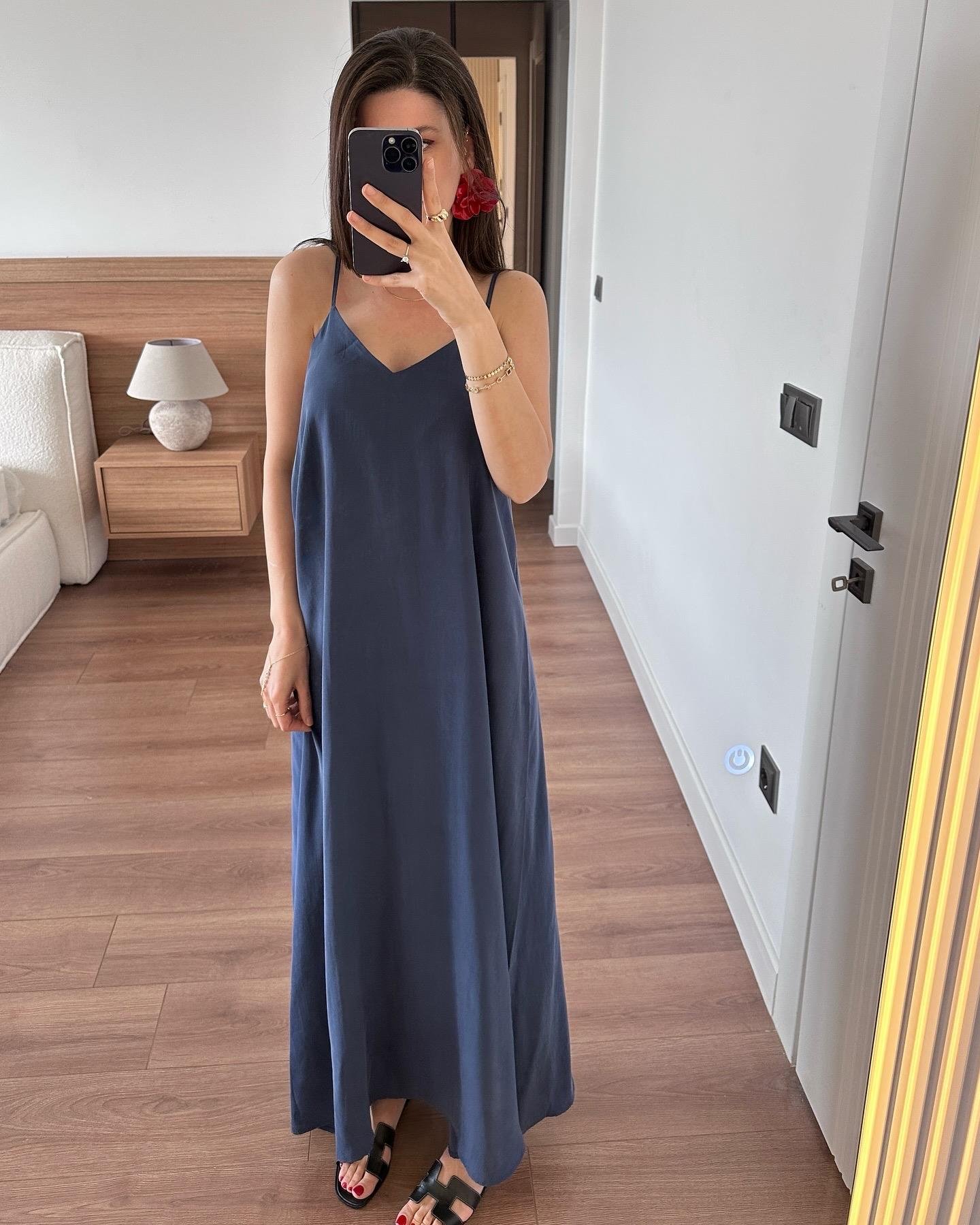 Askılı Lacivert Elbise 