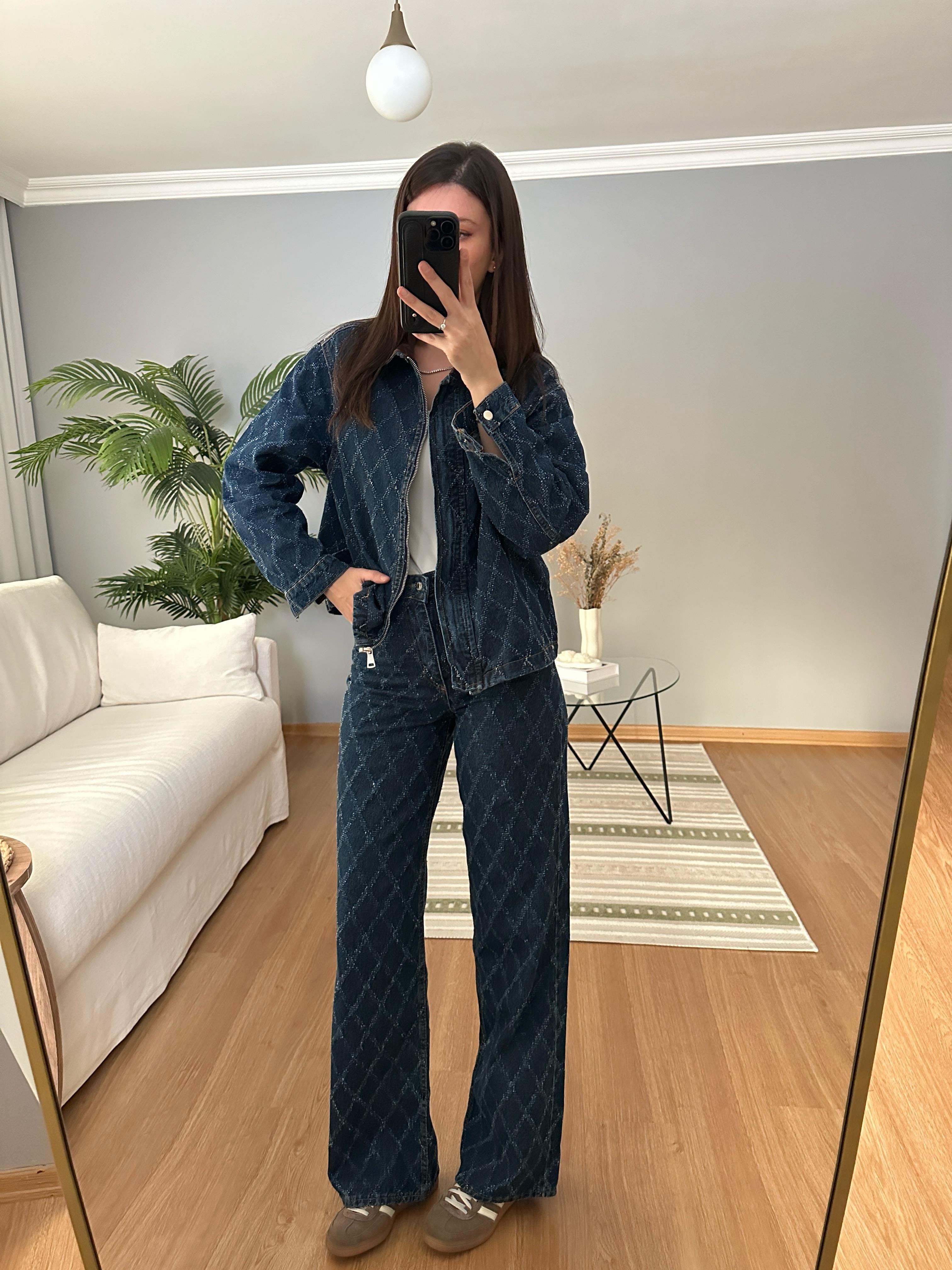 Baklava Desenli Deri Yaka Denim Takım