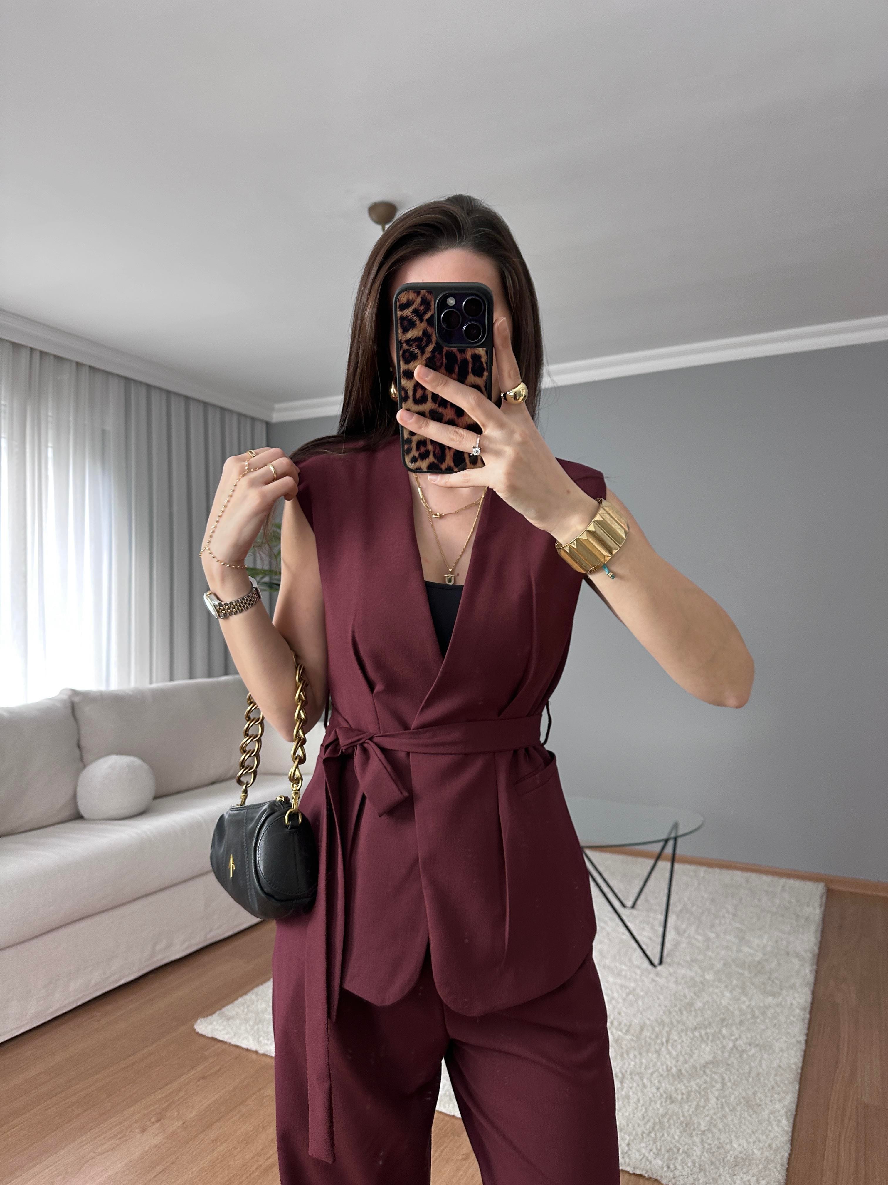 Bordo Kuşaklı Yelekli Takım