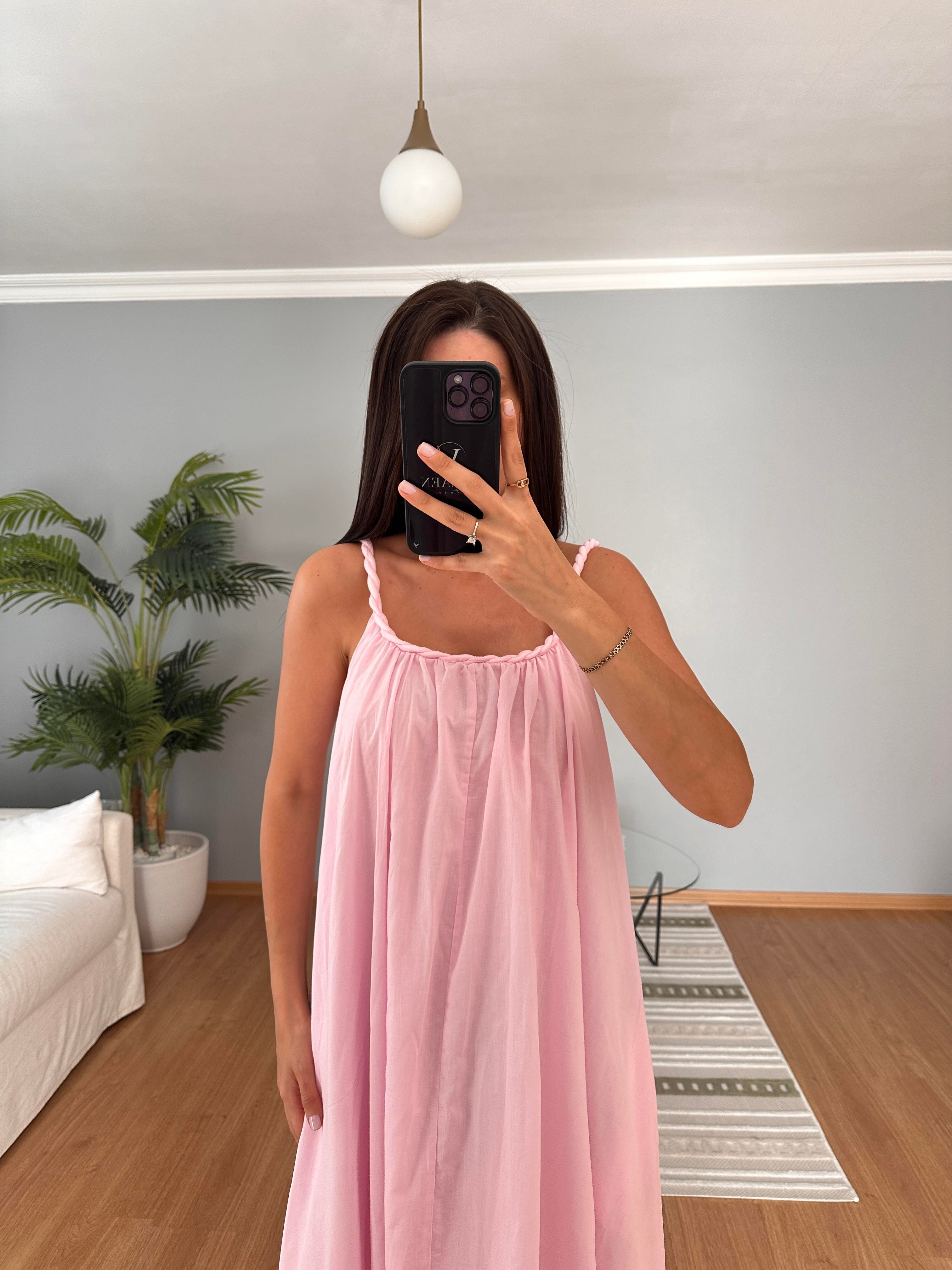 Burgu Askılı Pembe Elbise