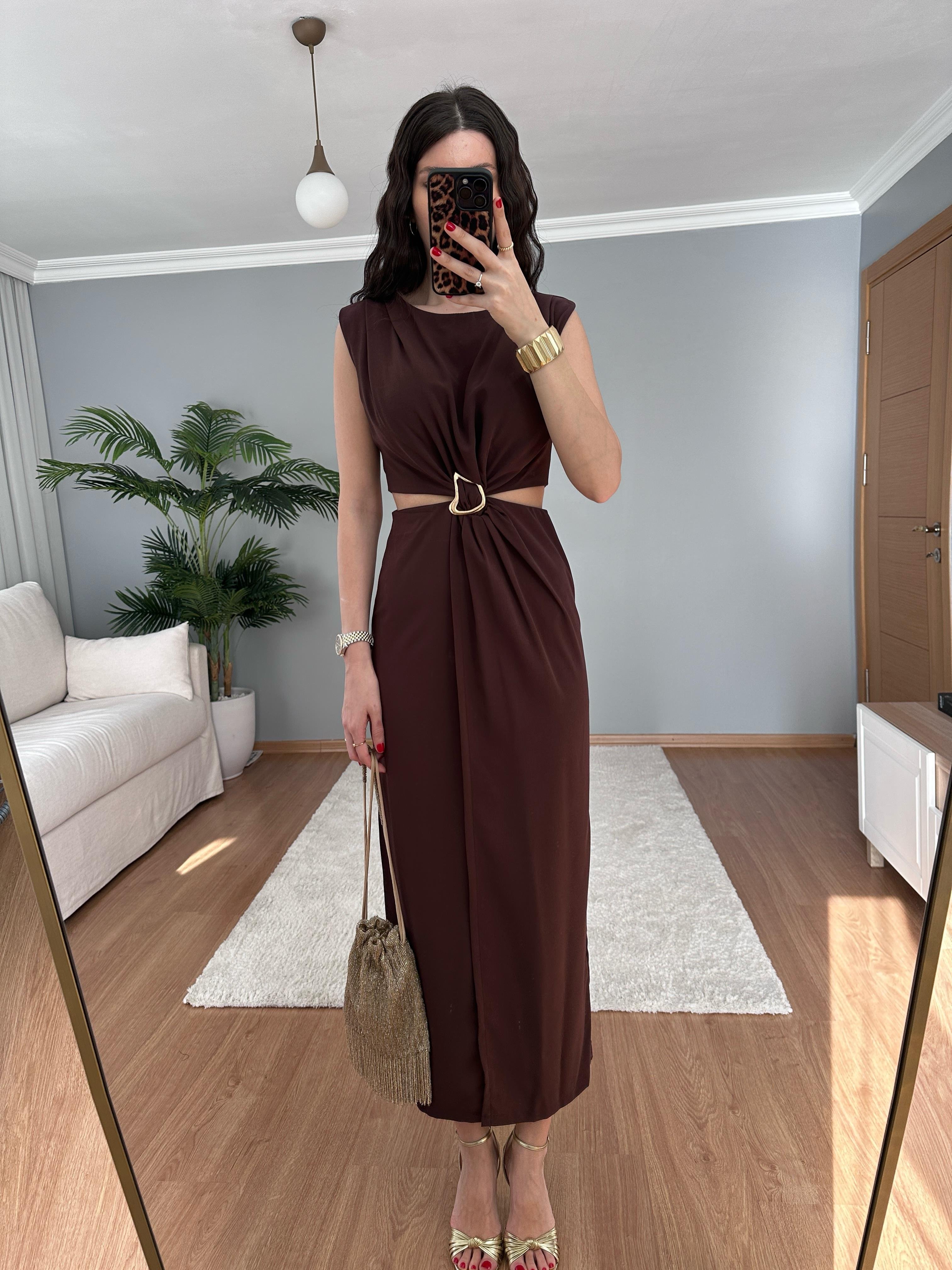 Chic Kahve Elbise