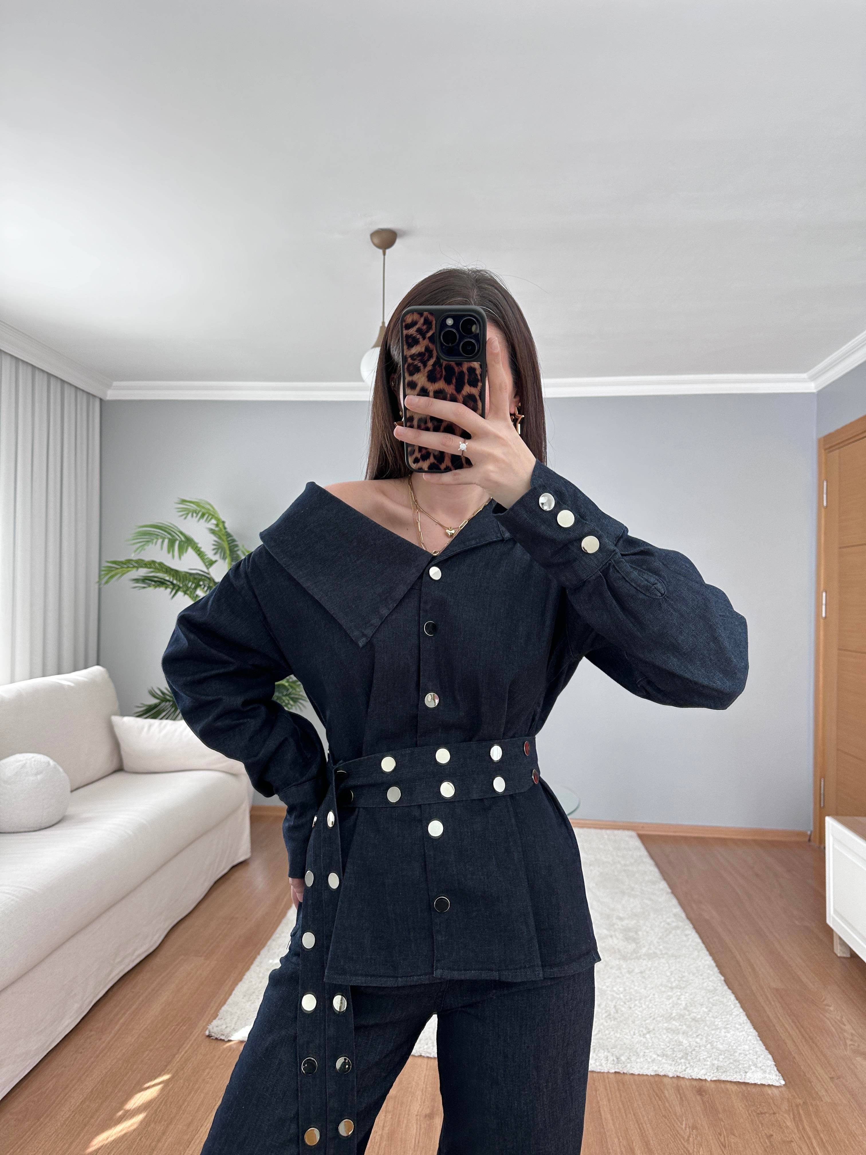 Çıtçıt Detaylı Denim Takım