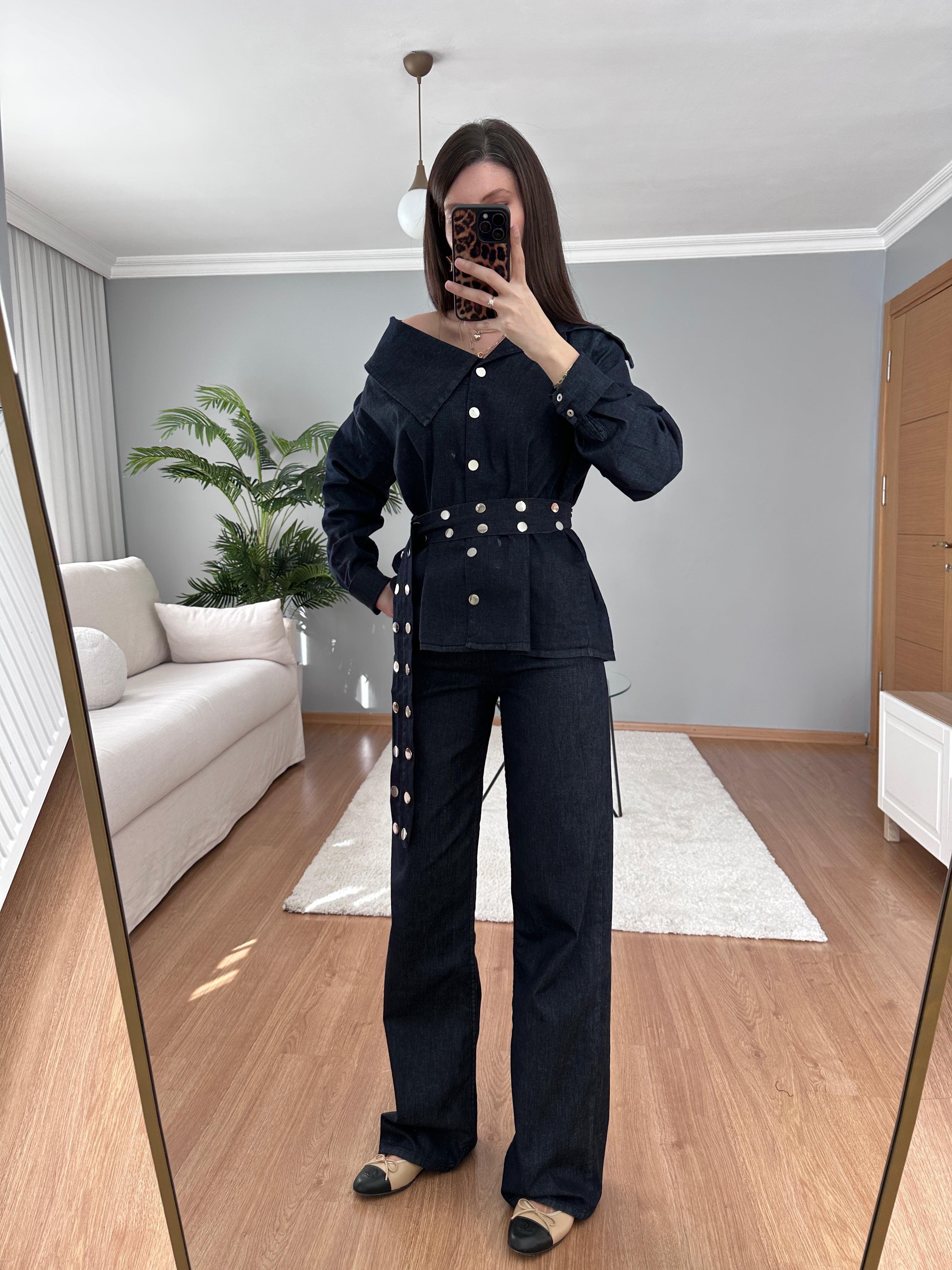 Çıtçıt Detaylı Denim Takım