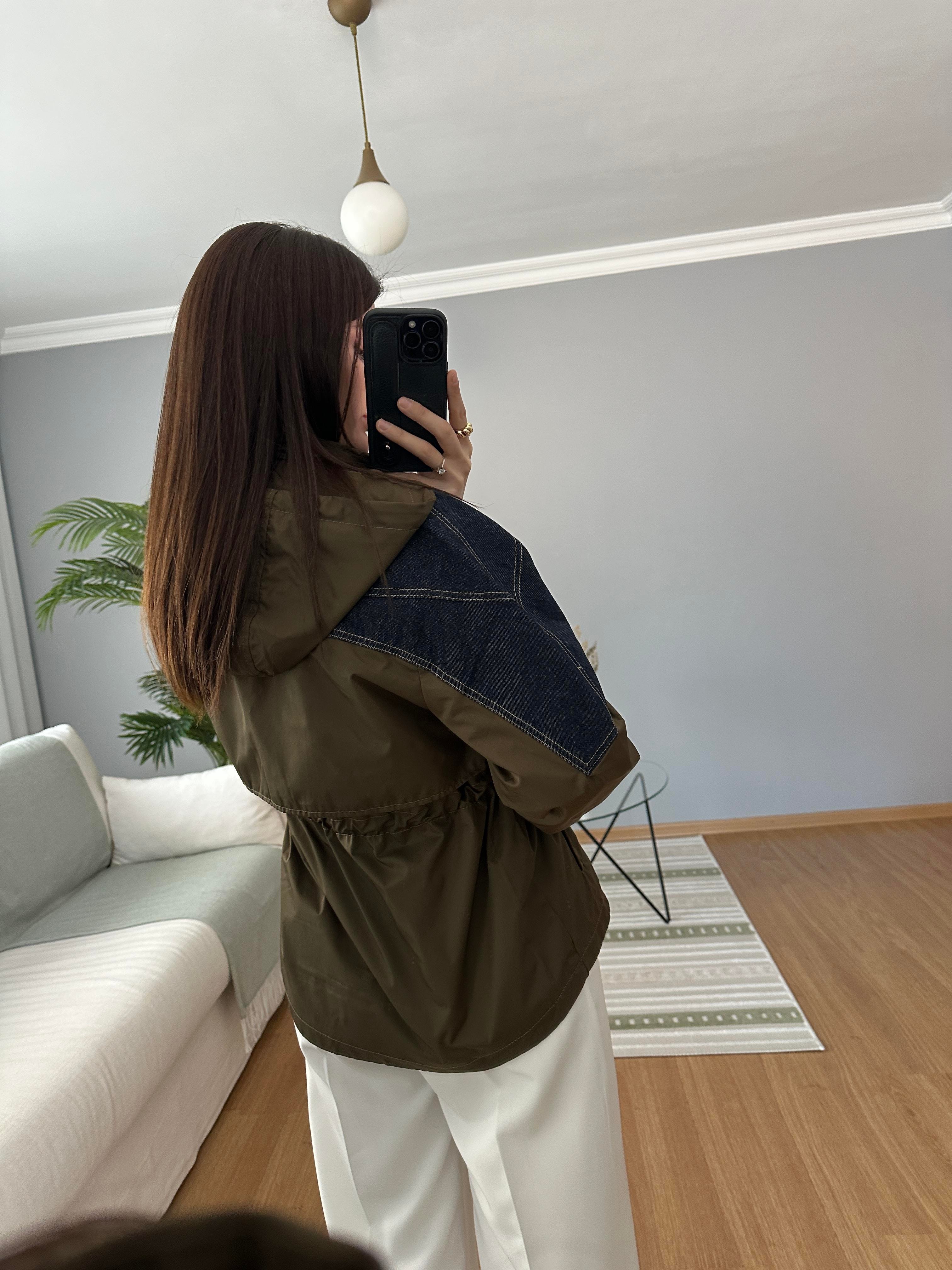 Denim Detaylı Paraşüt Ceket