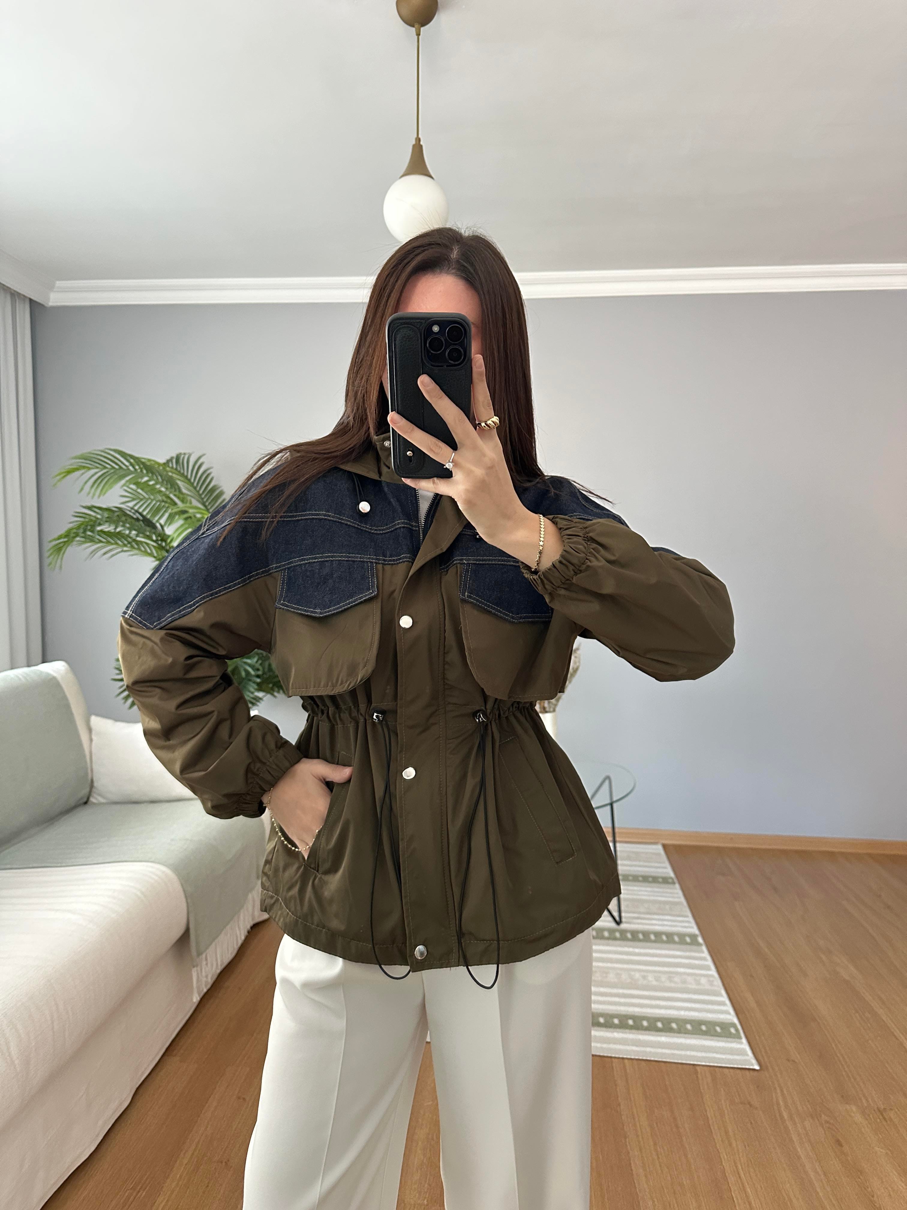 Denim Detaylı Paraşüt Ceket