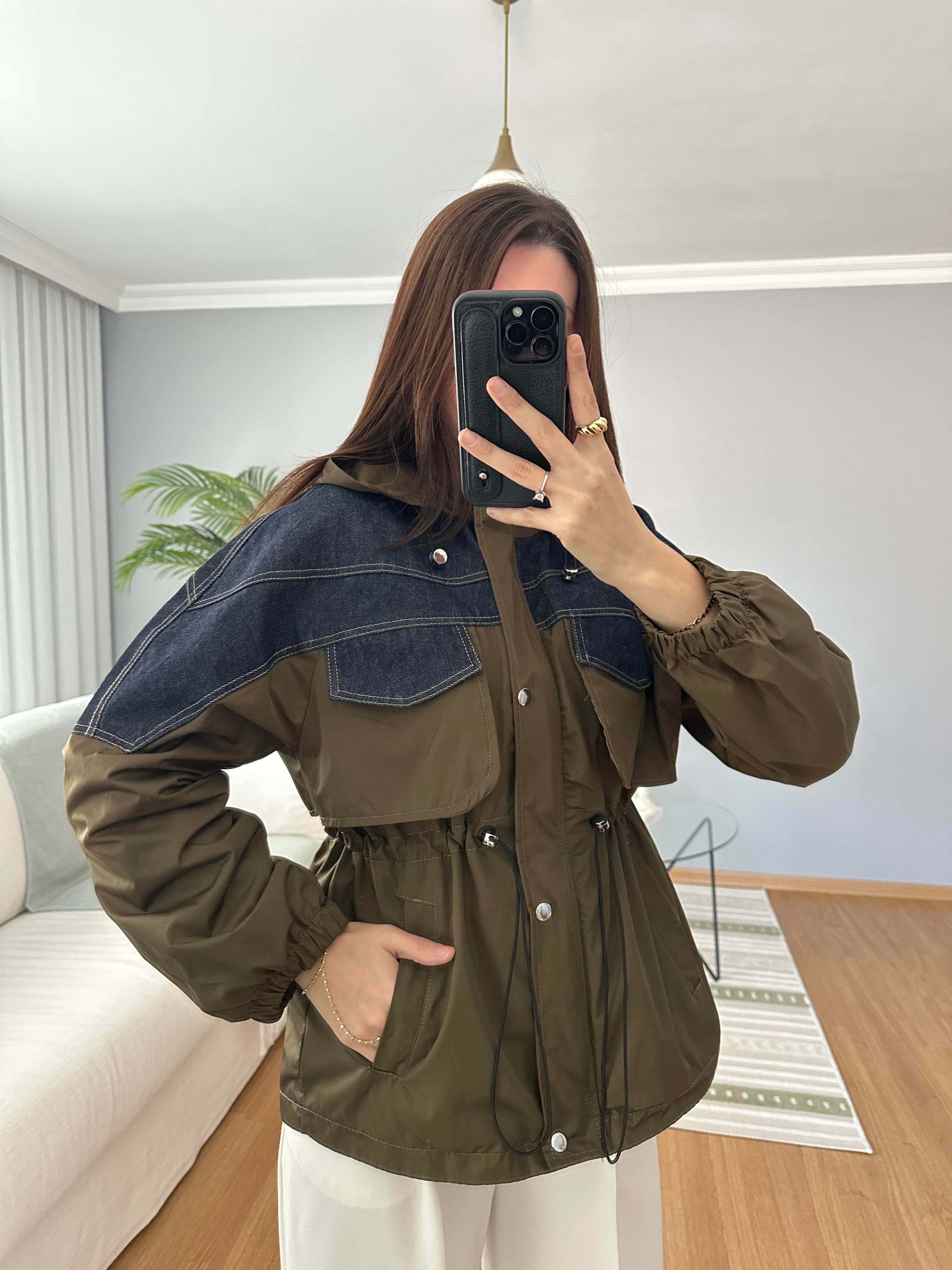 Denim Detaylı Paraşüt Ceket