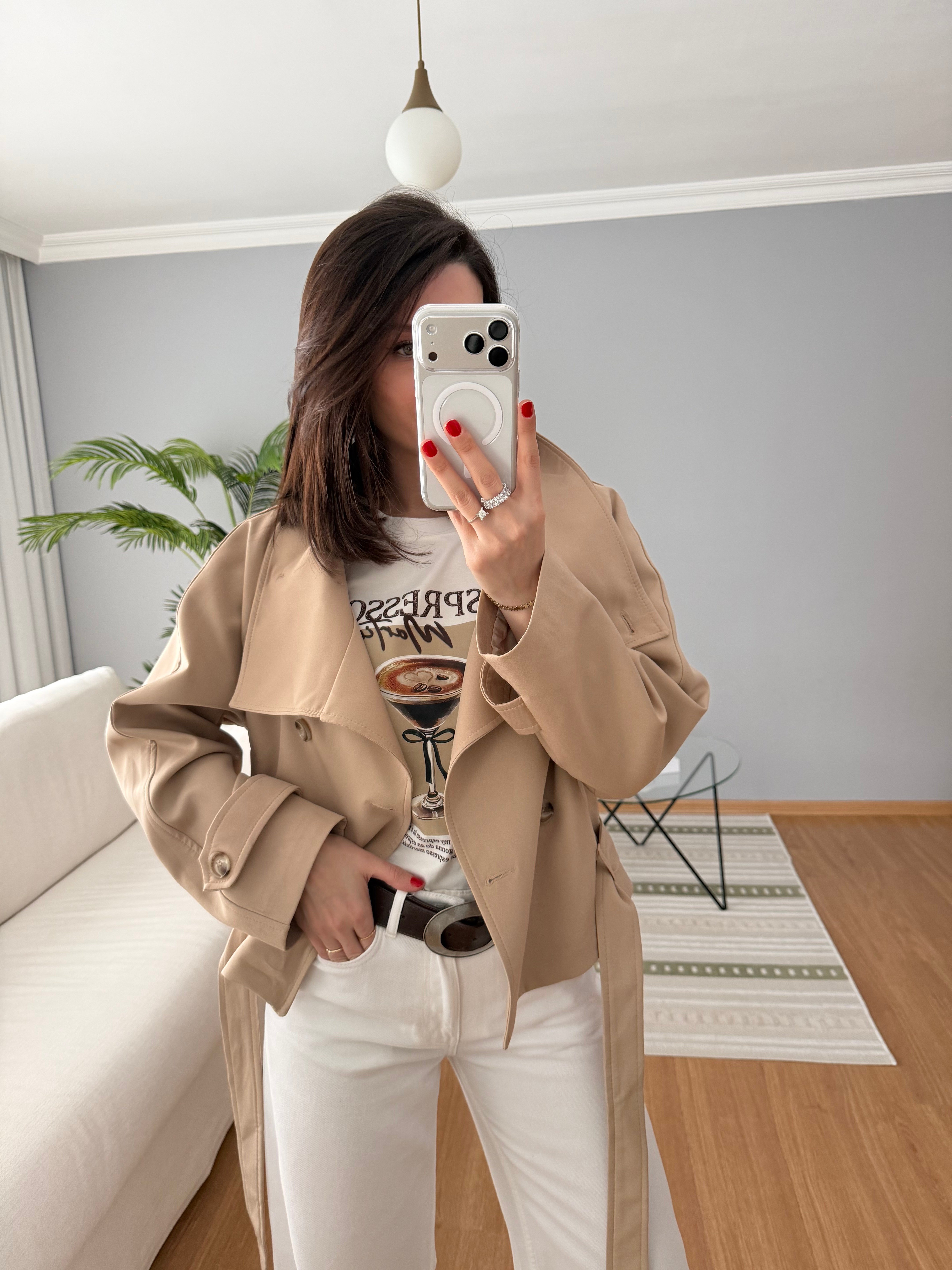 Dik Yaka Kuşaklı Camel Rengi Ceket