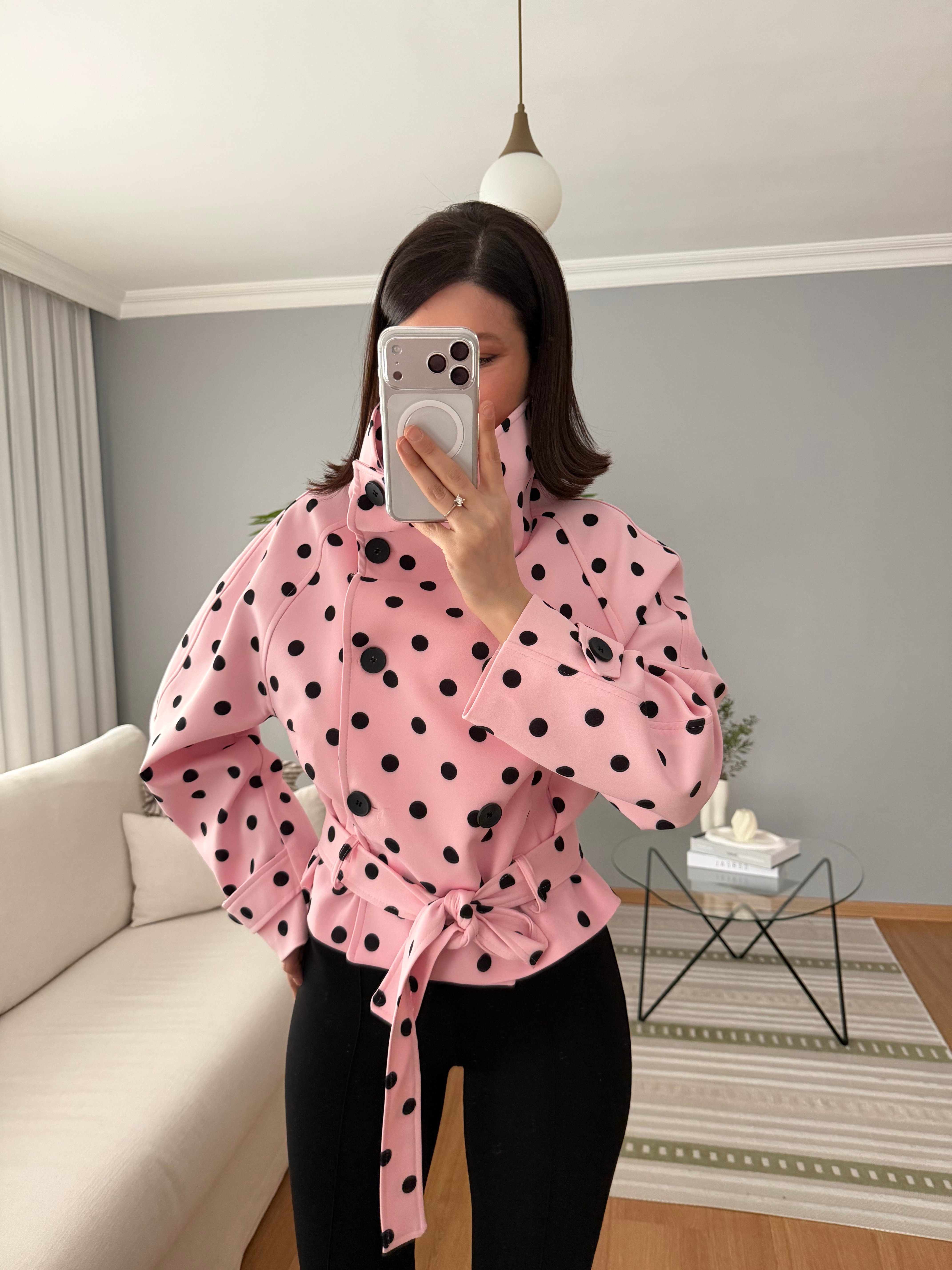 Dik Yaka Pembe Puantiye Ceket
