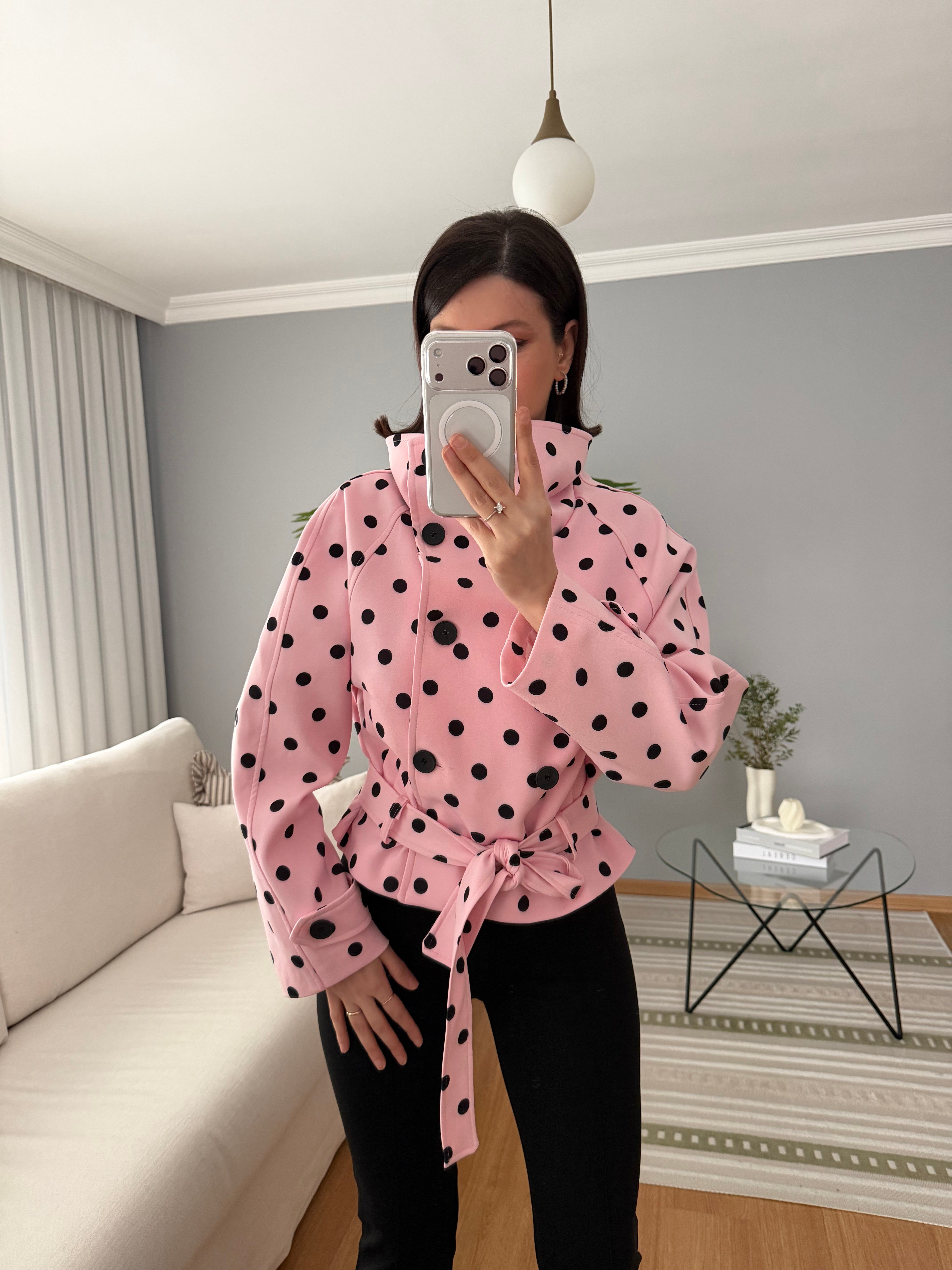 Dik Yaka Pembe Puantiye Ceket