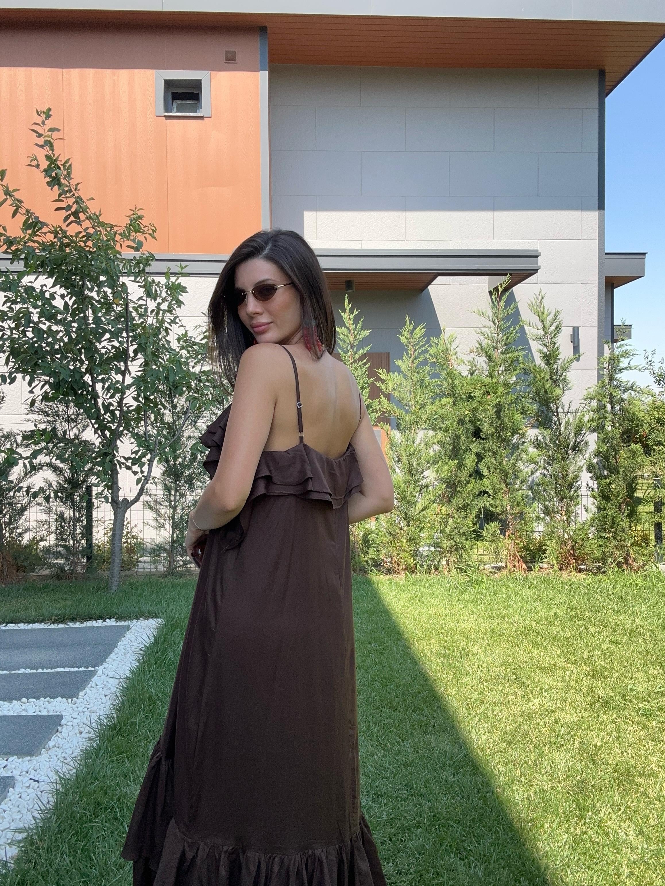 Elara Elbise