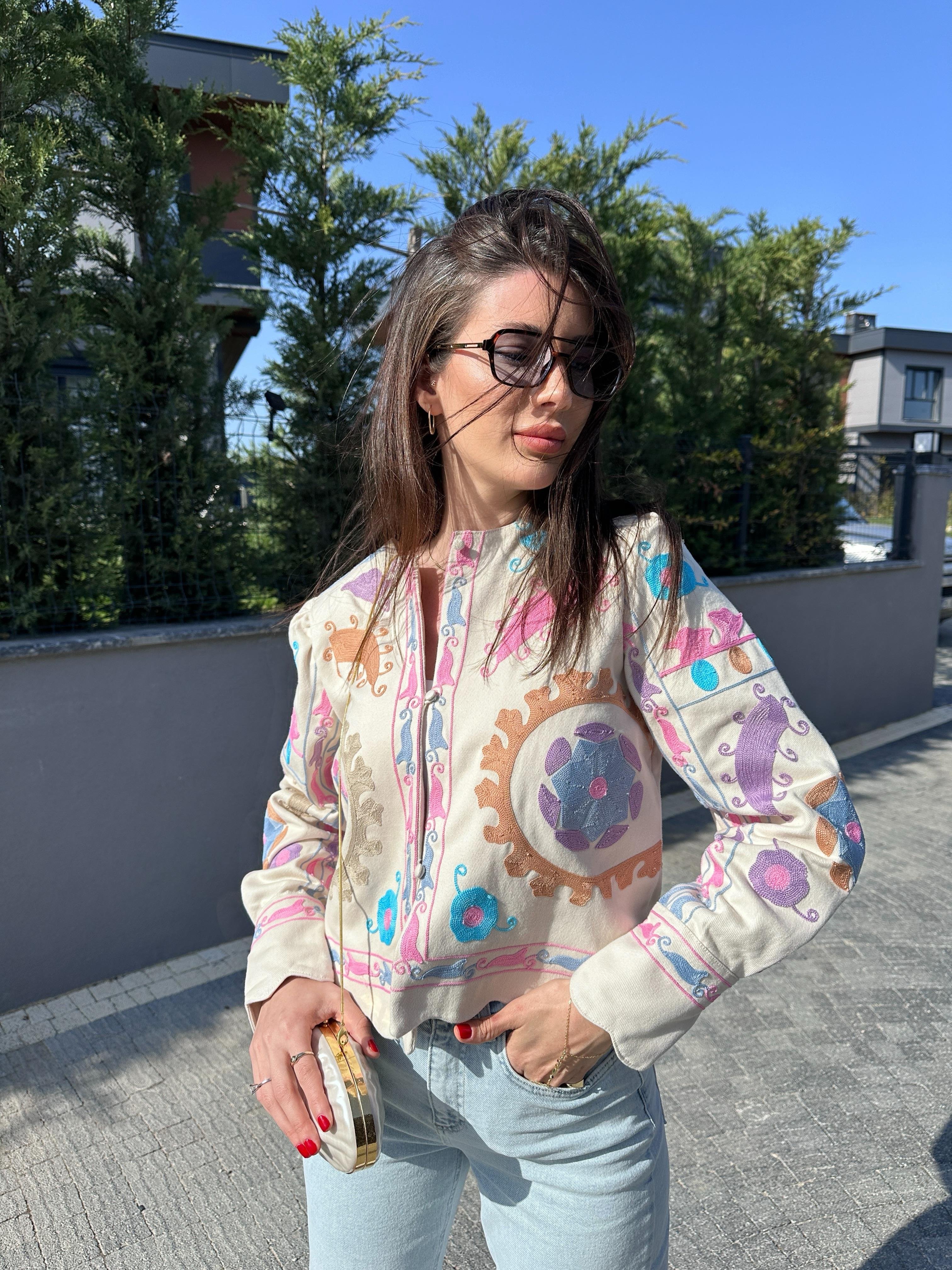Elisa Ceket 