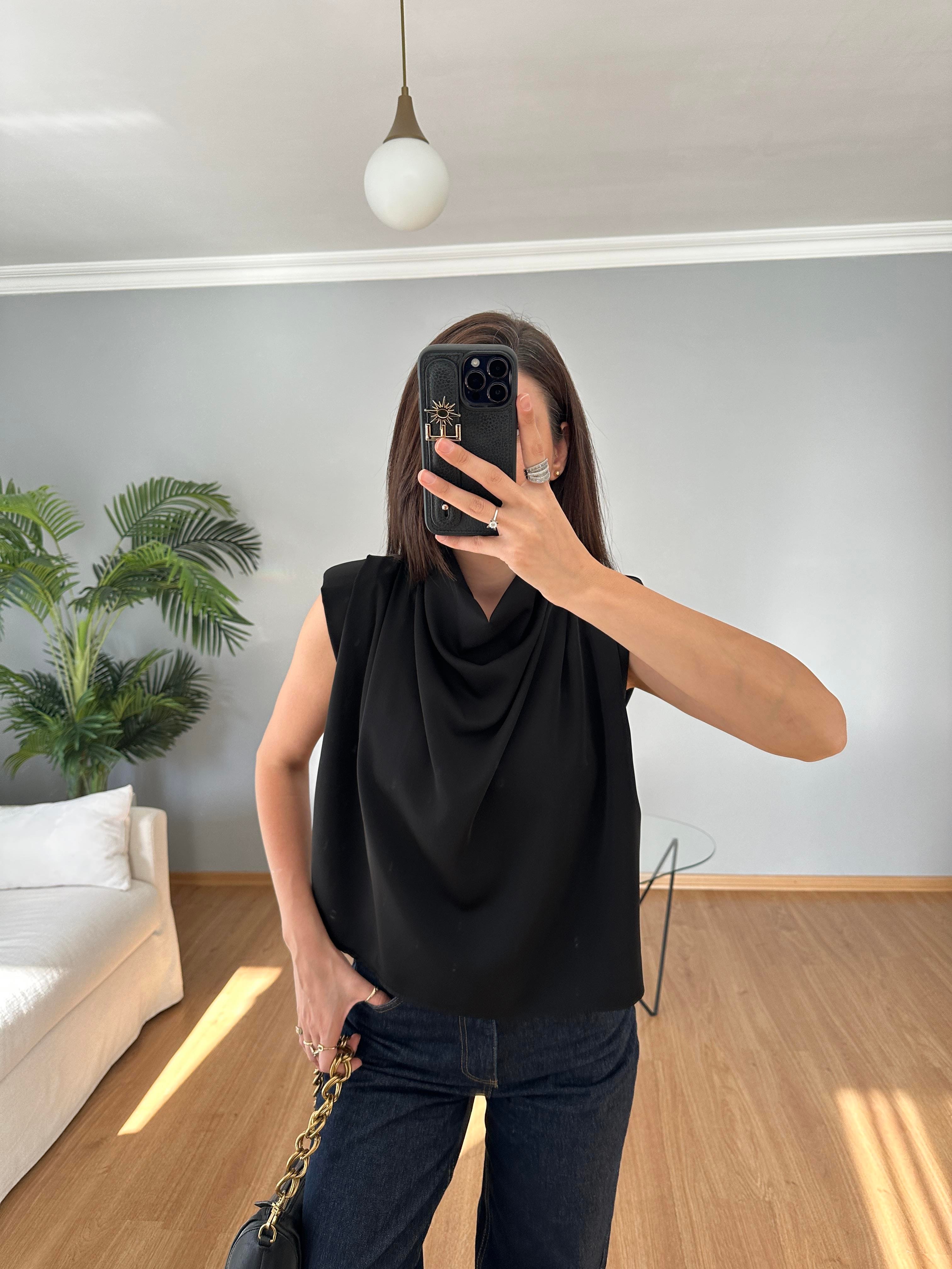 Esten Siyah Degaje Bluz