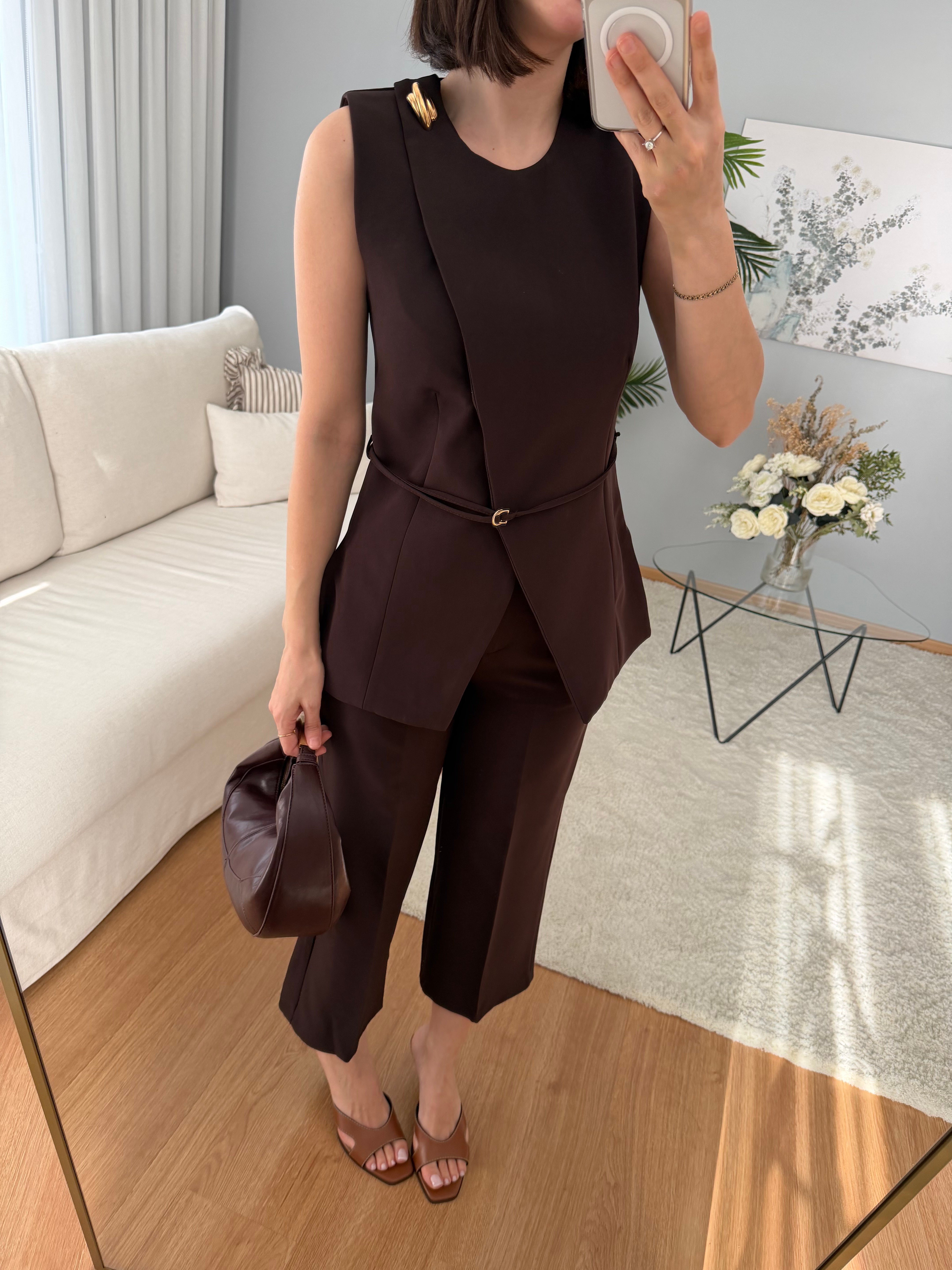 Evinne Kahve Rengi Takım