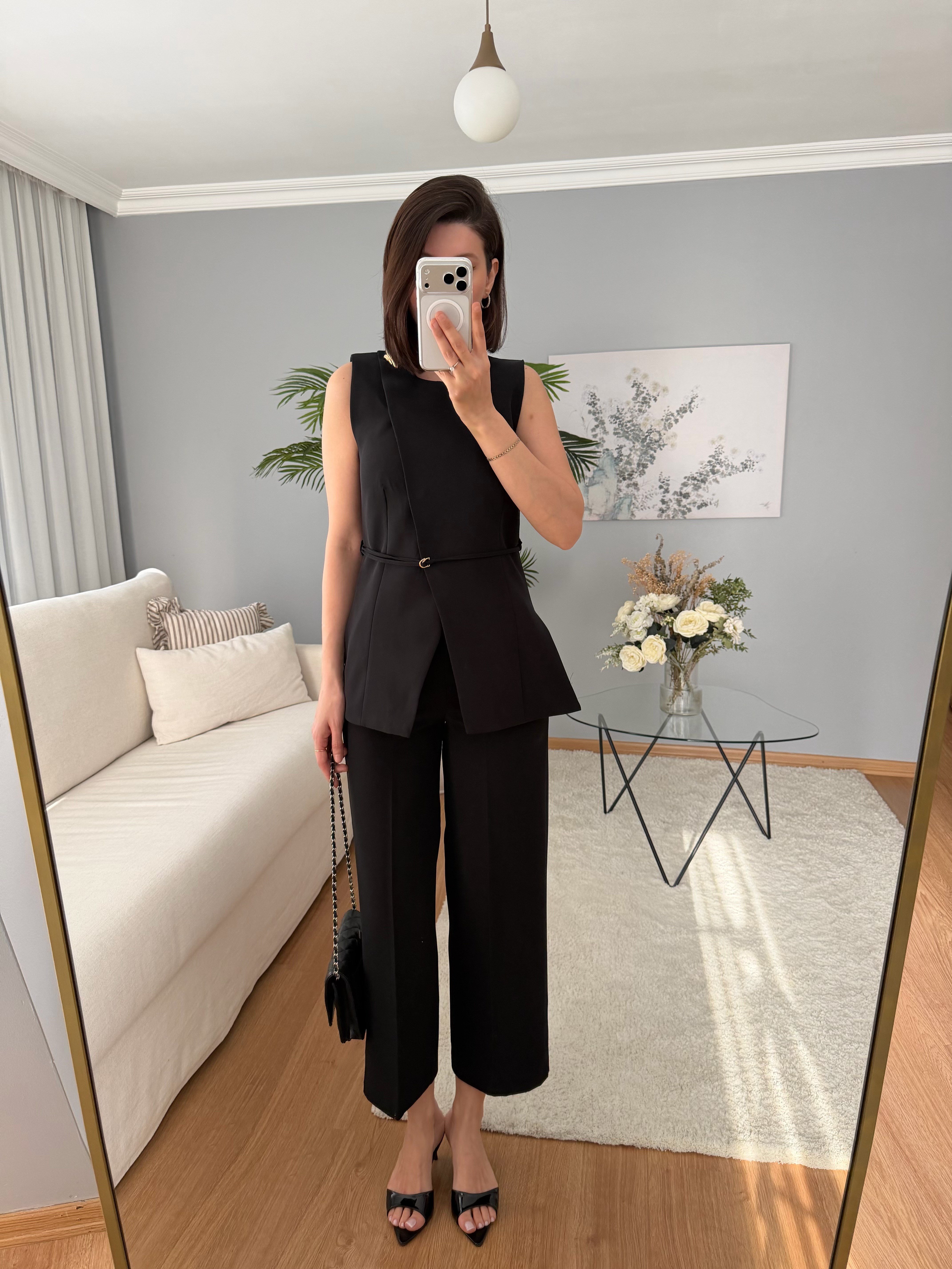 Evinne Siyah Takım