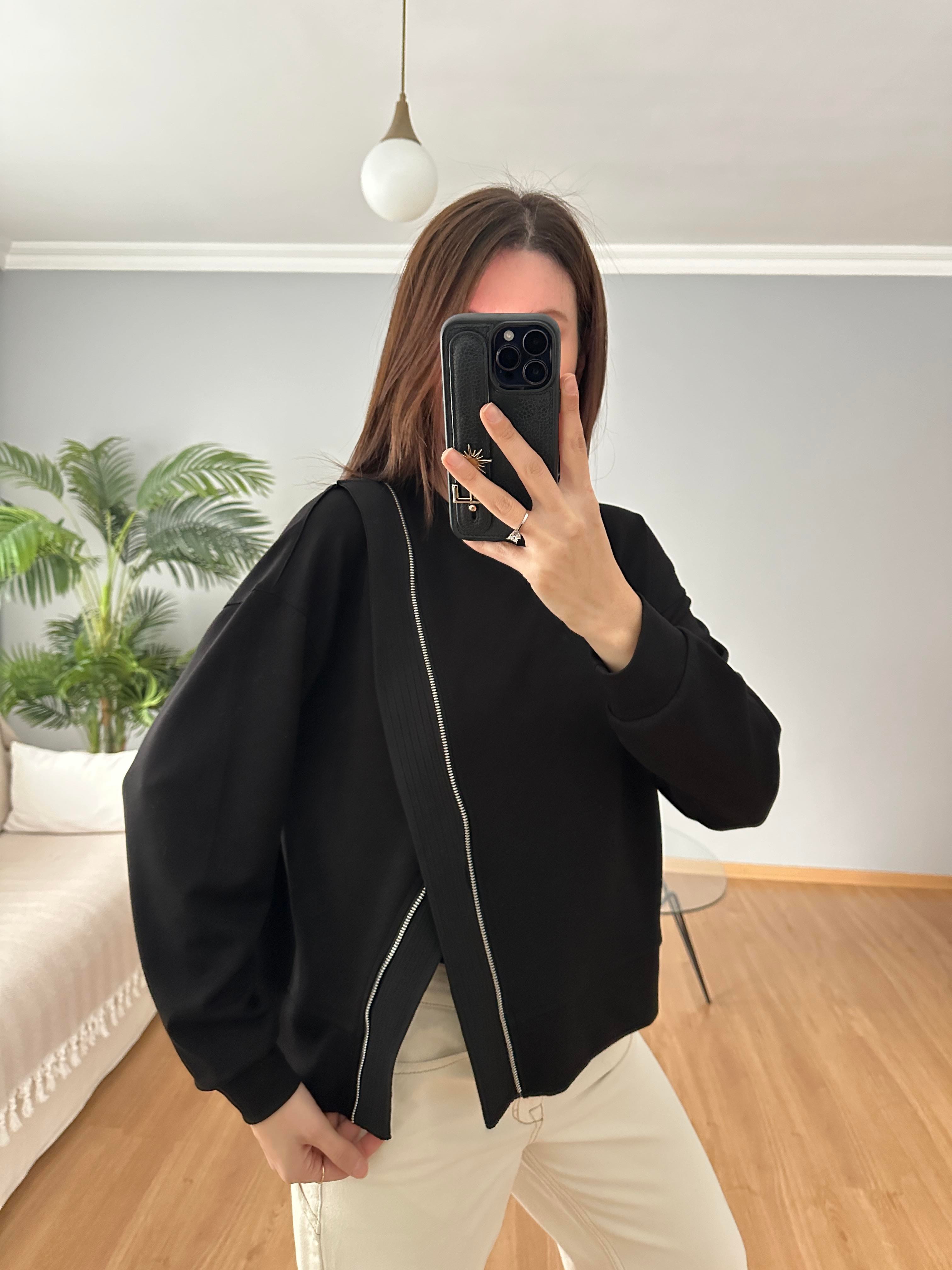 Fermuar Aksesuarlı Siyah Sweatshirt