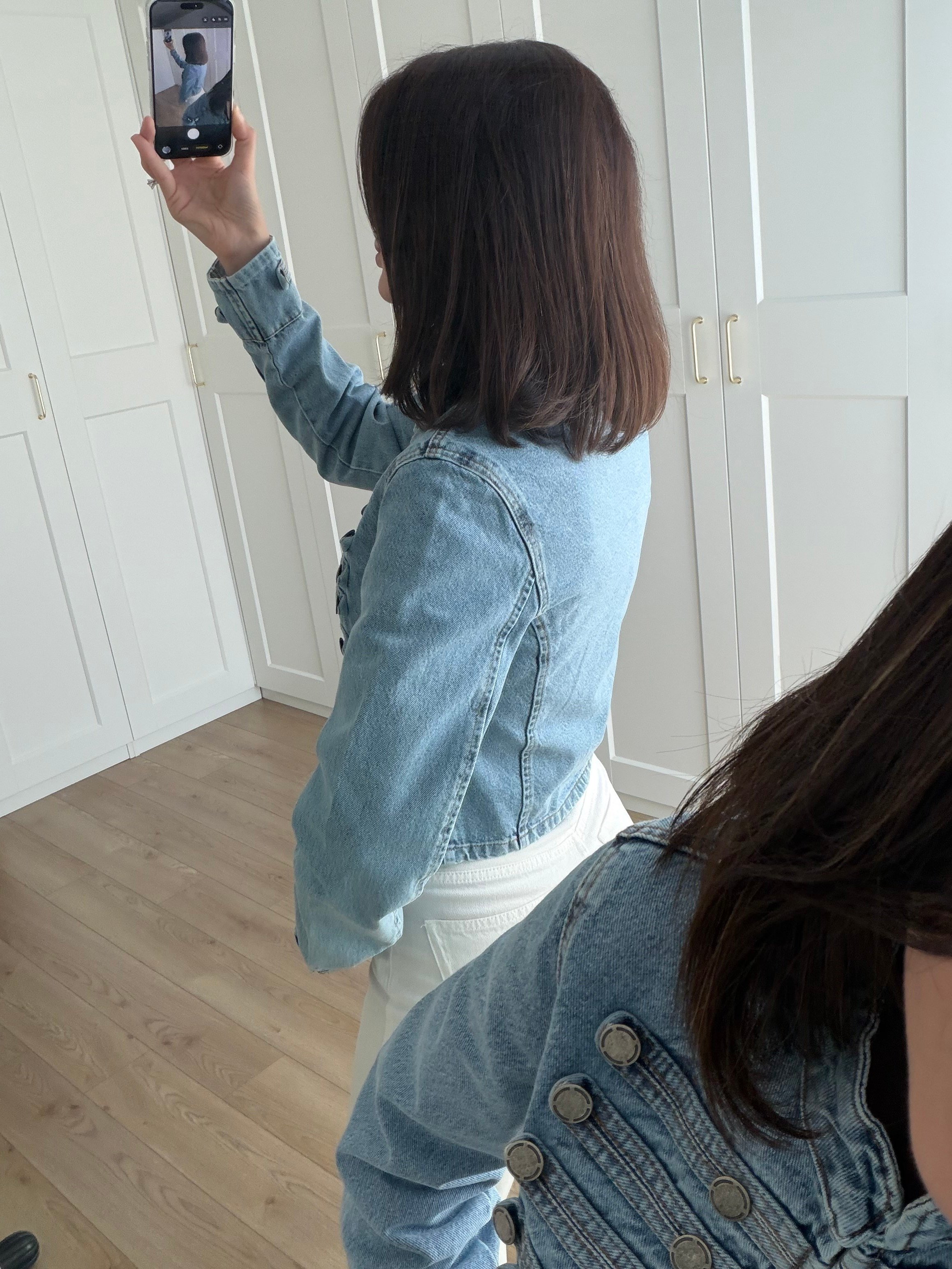 Fit Kesim Düğme Detaylı Denim Ceket 