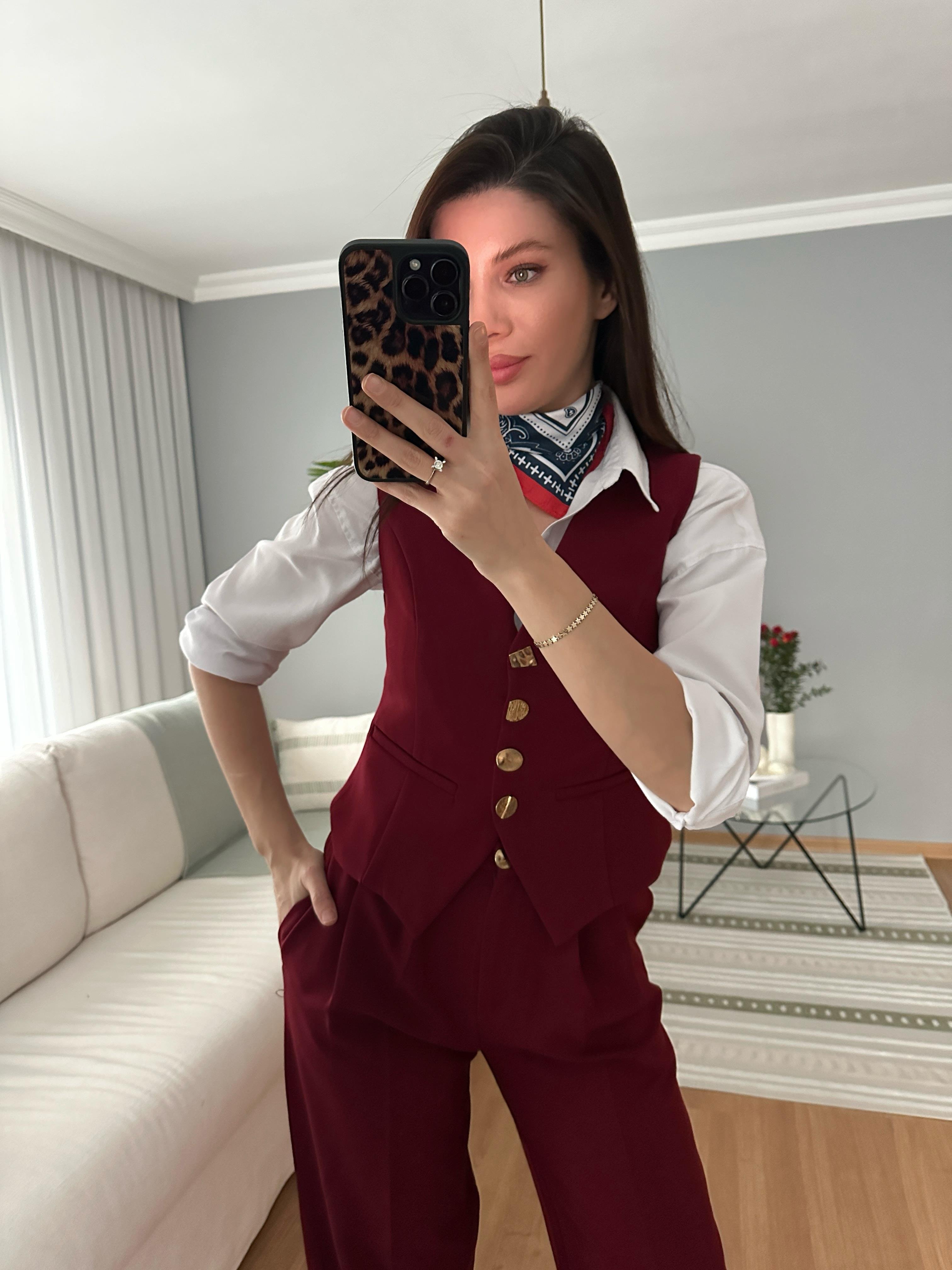 Gold Düğmeli Bordo Takımm