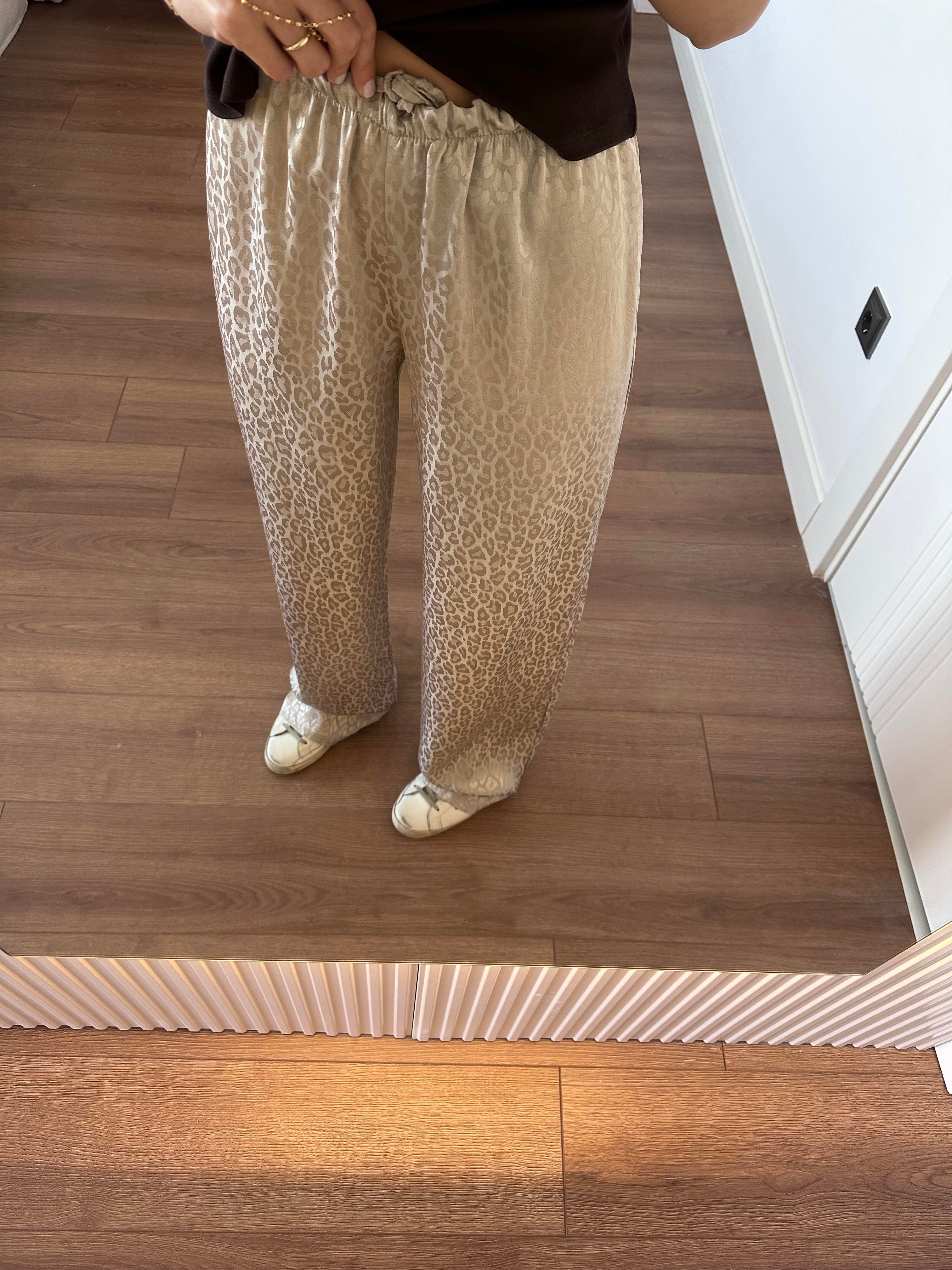 Jakarlı Bej Pantolon
