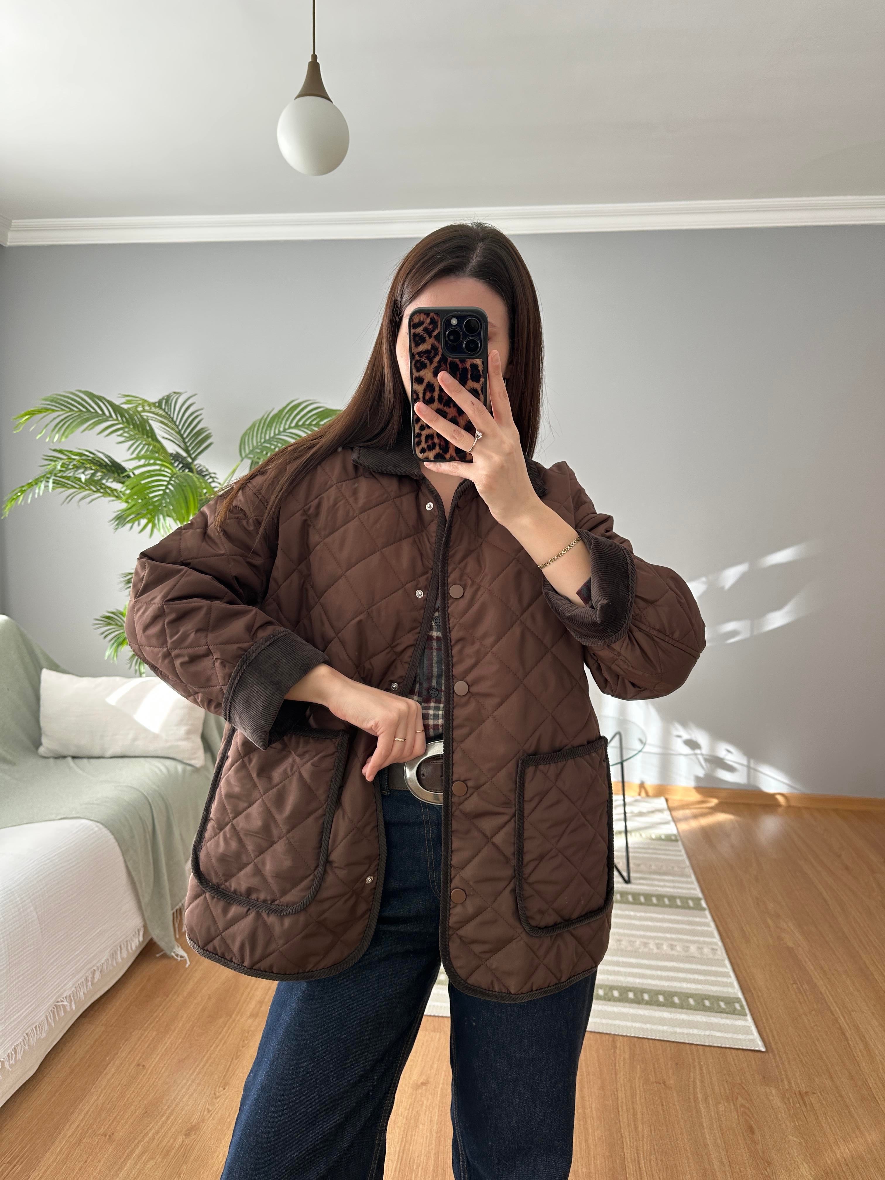 Kadife Detaylı Kahve Rengi Kapitone Mont