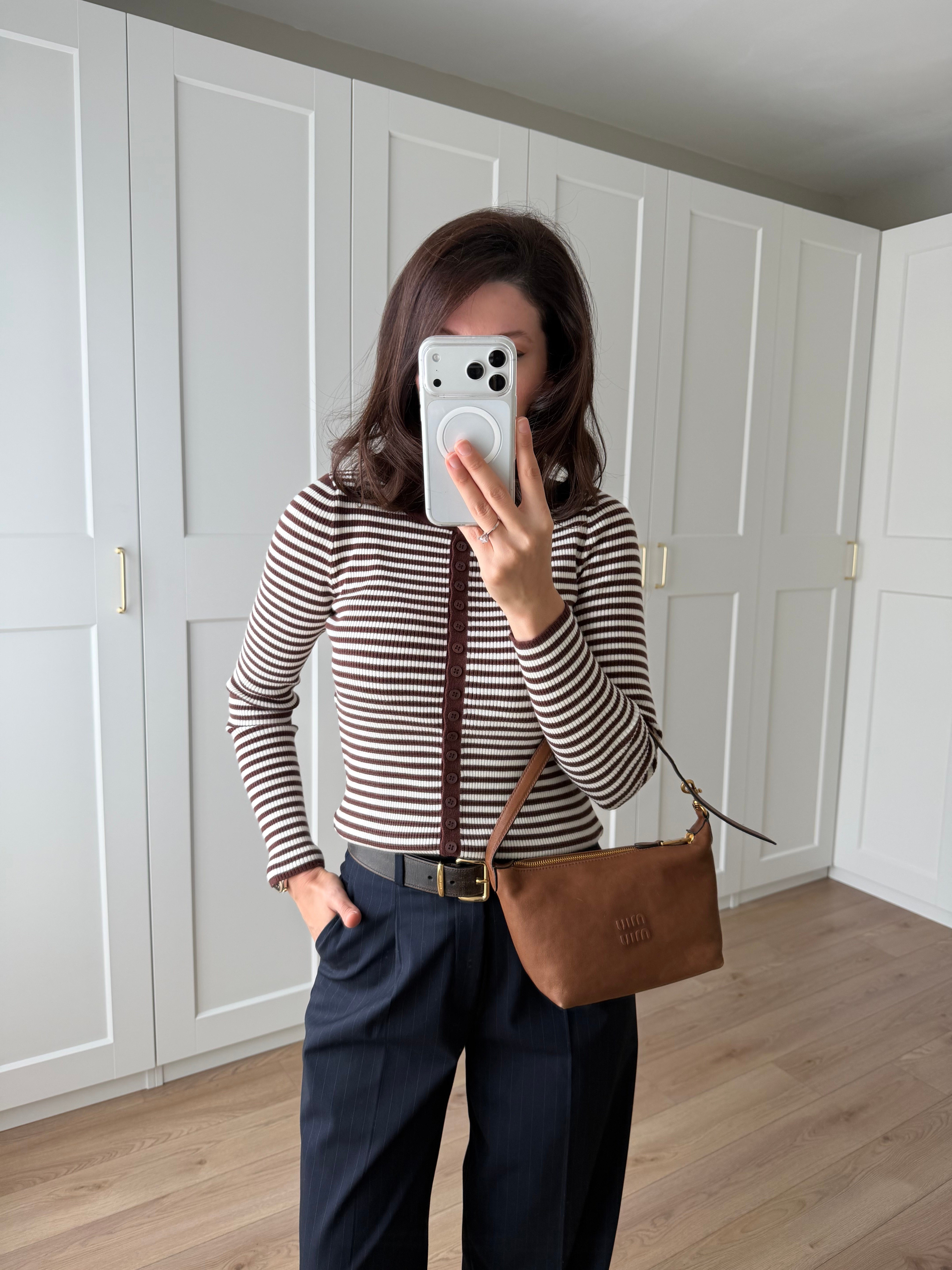 Kahve Beyaz Çizgili Triko Hırka