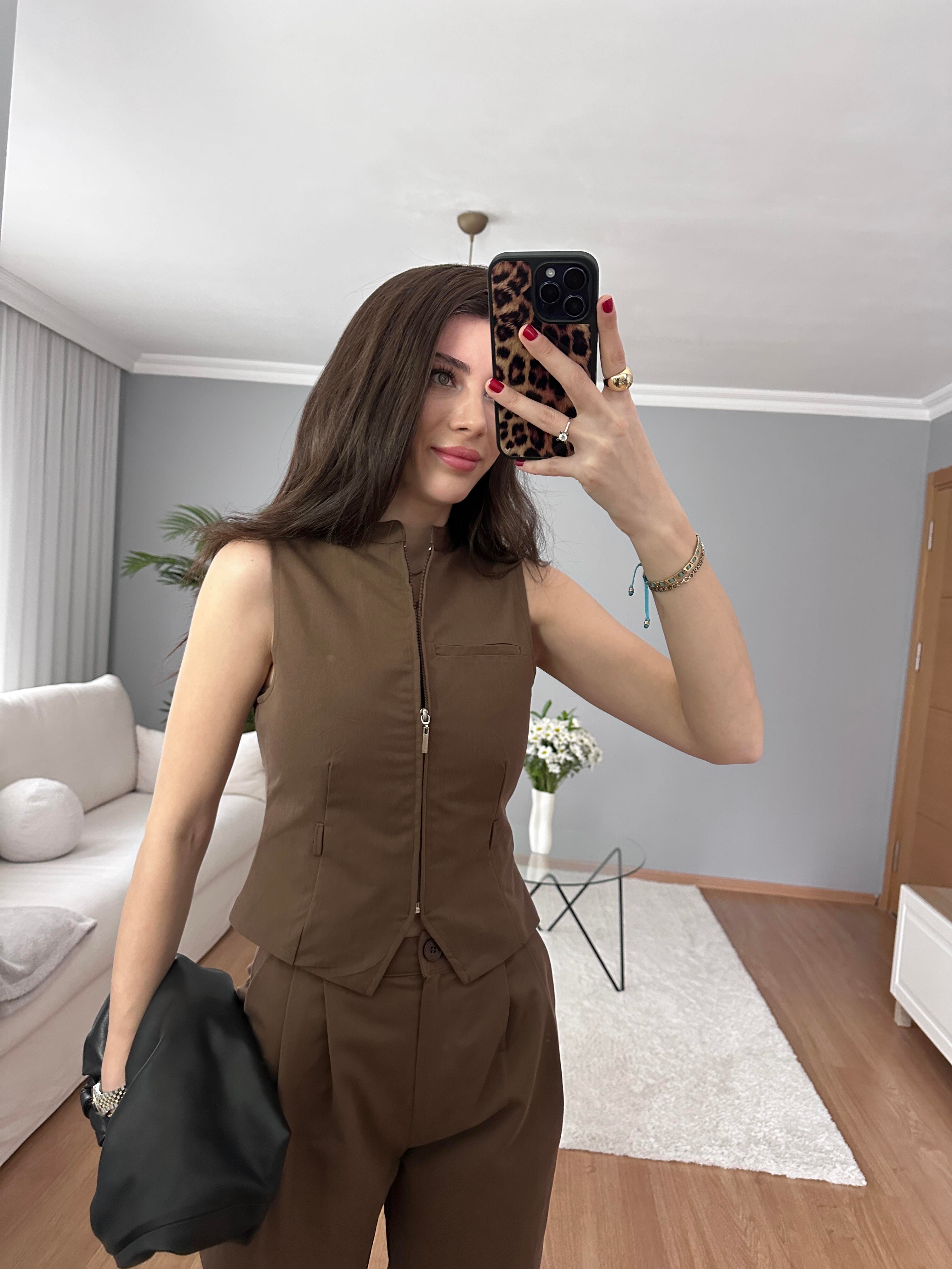 Kahve Fermuarlı Yelek Takım