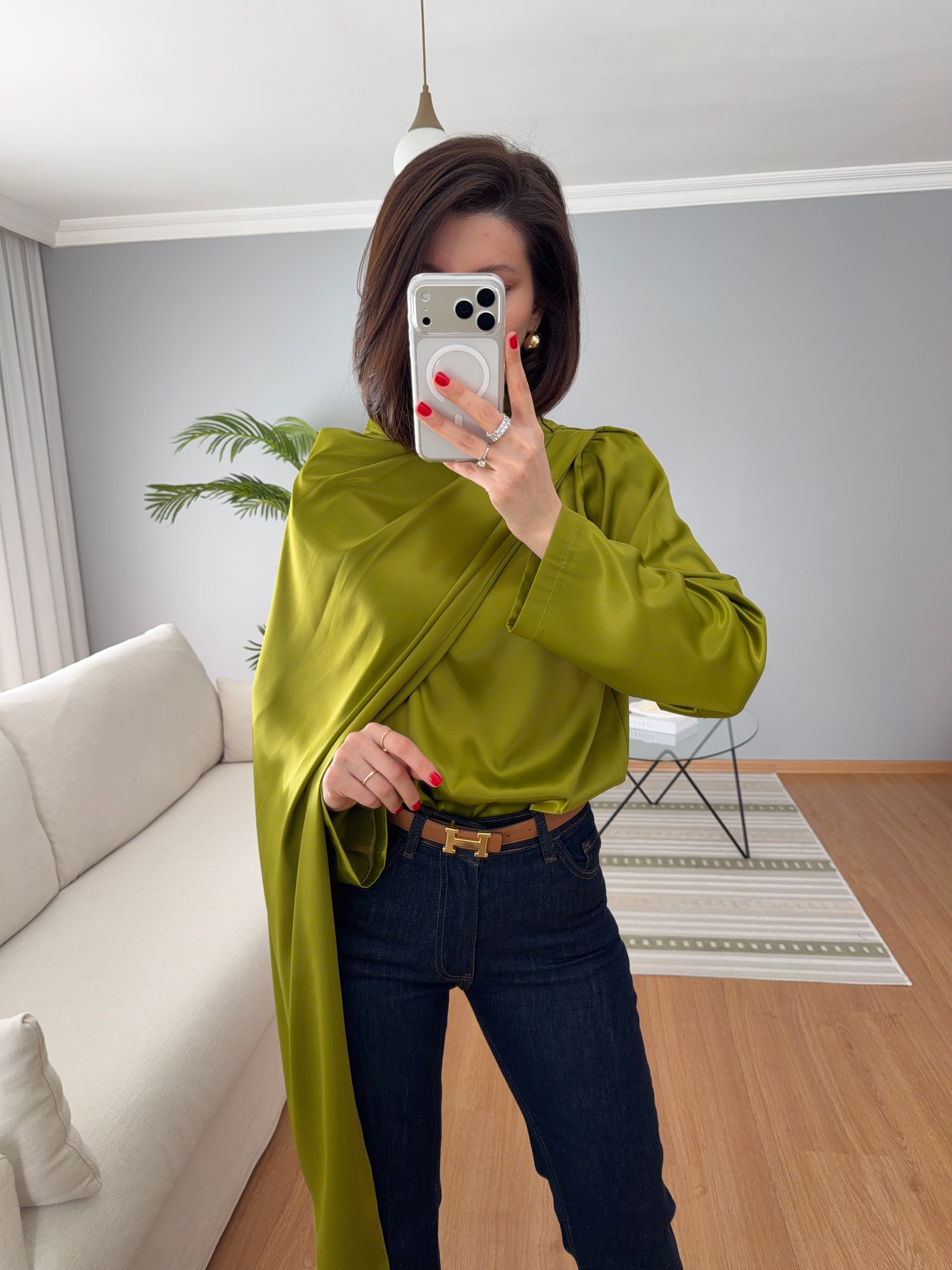 Kendinden Şallı Yeşil Saten Bluz