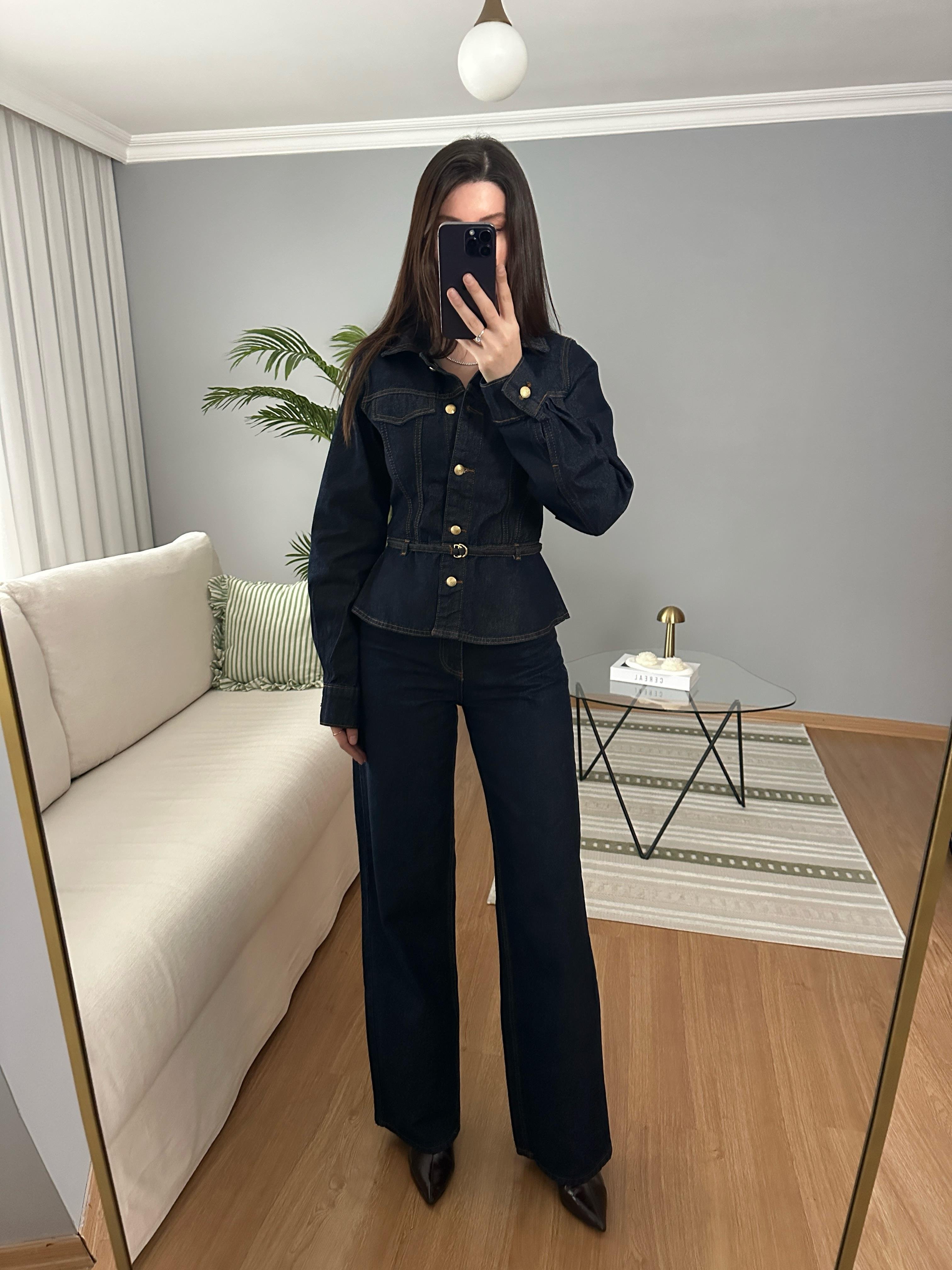Lavienne Belden Oturan Kemerli Denim Ceket 