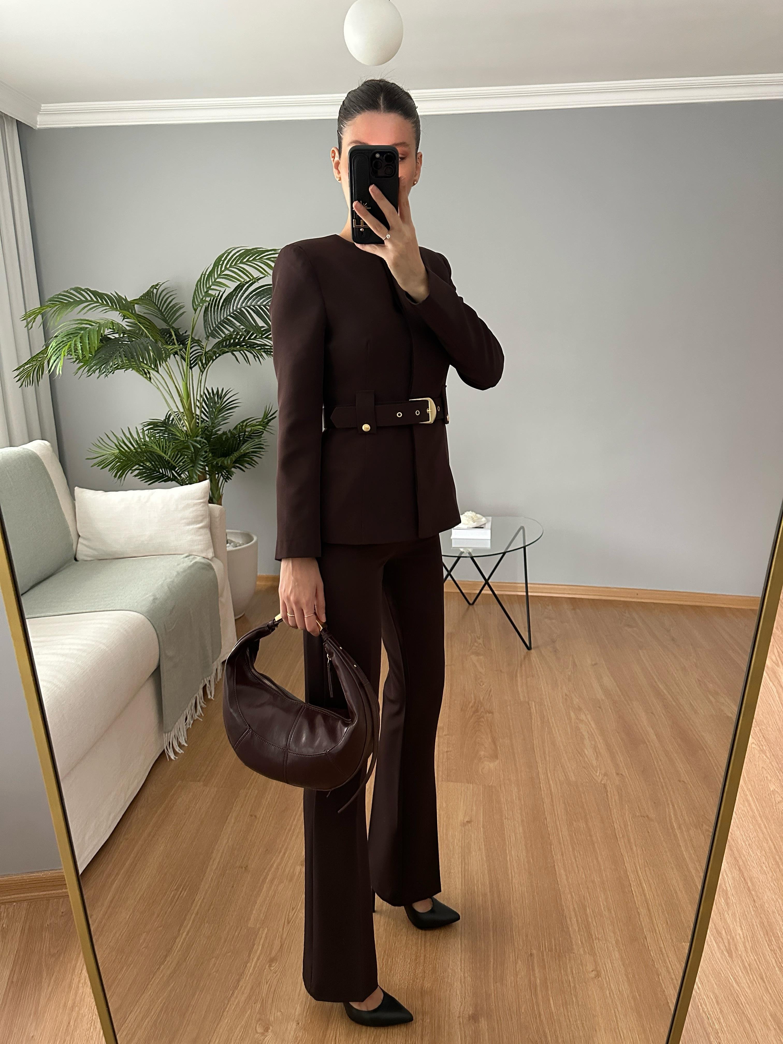 Lili Kahve Kemerli Premium Takım