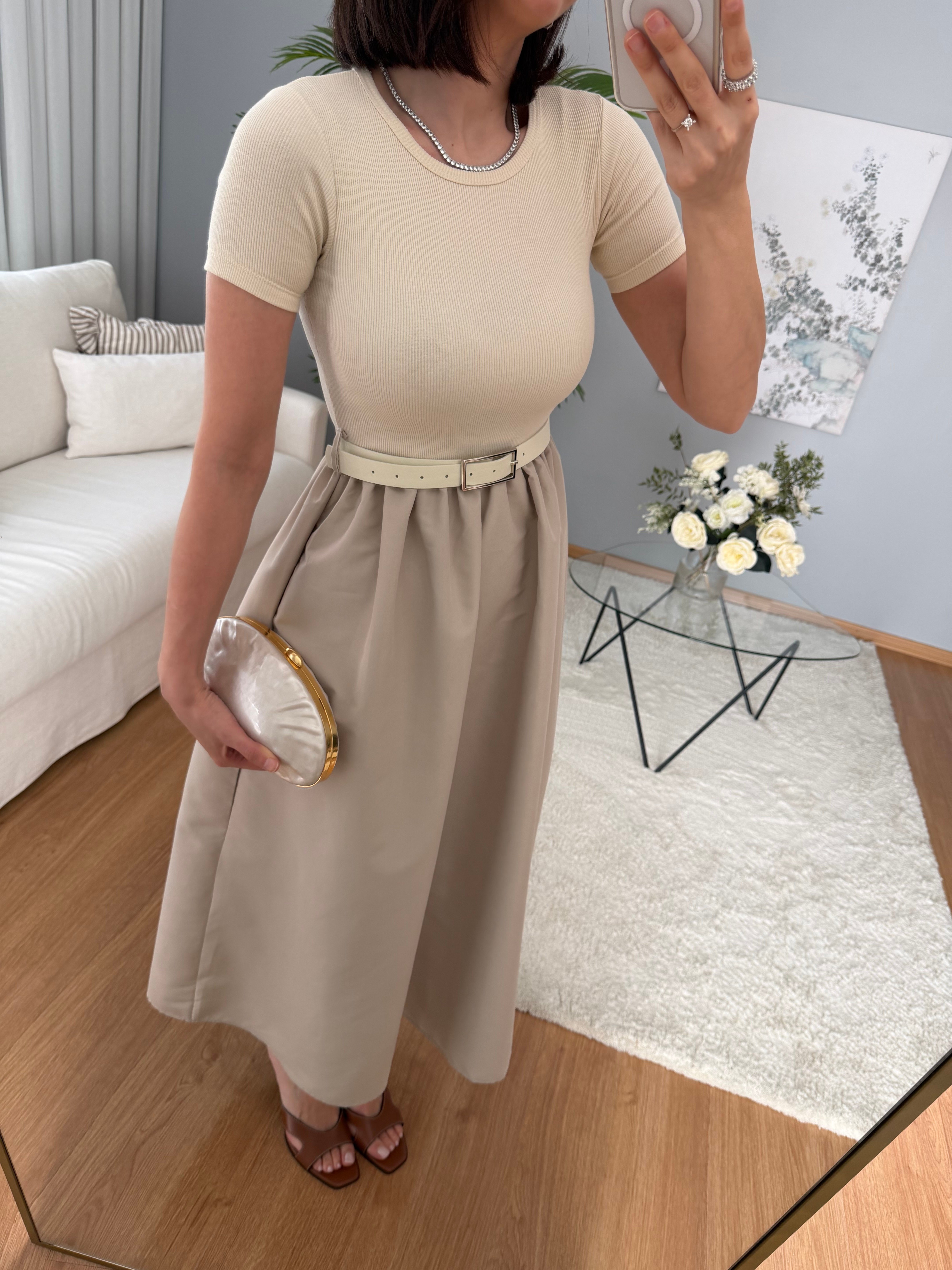 Linsia Bej Rengi Kemerli Elbise 