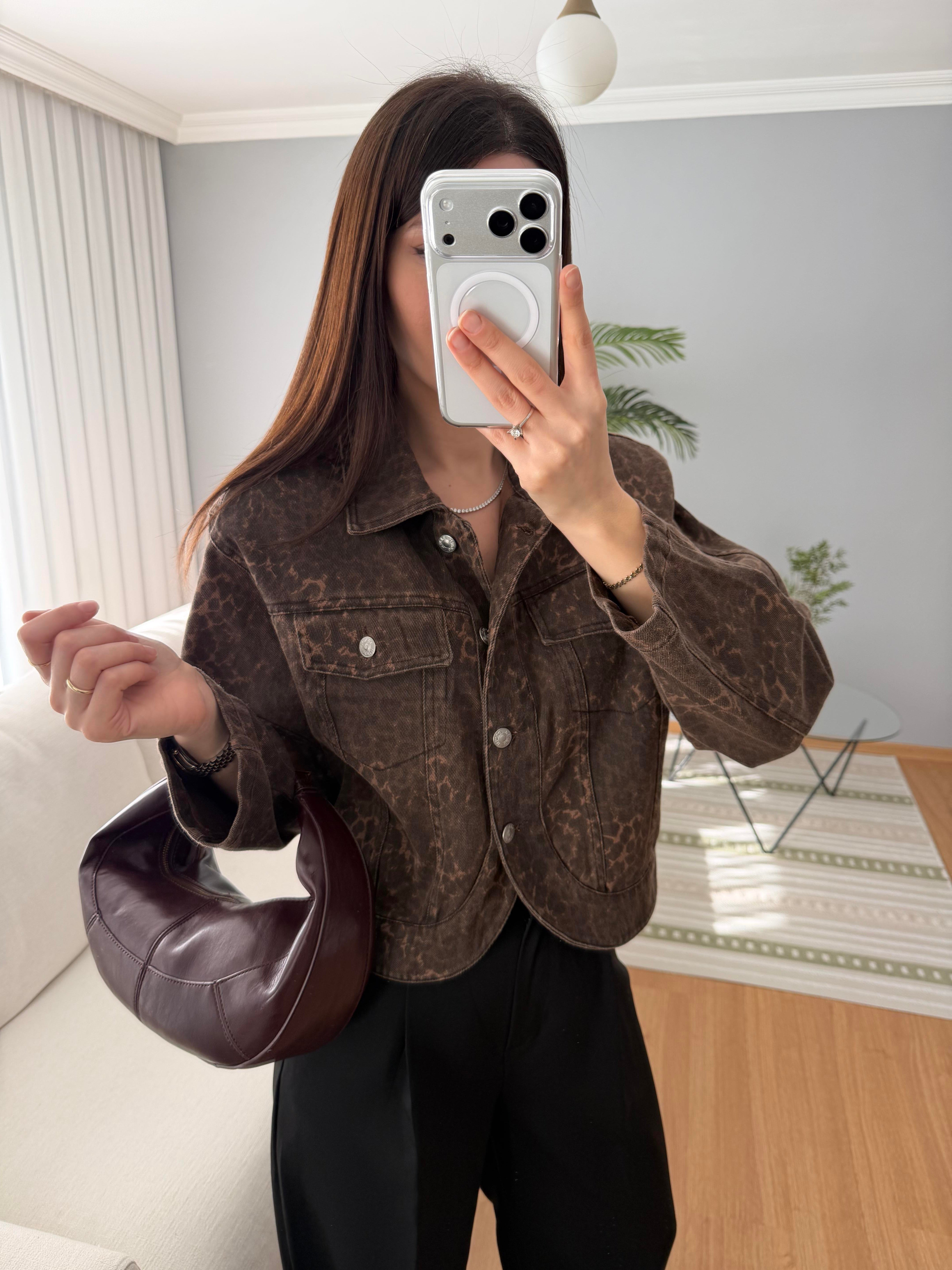 Looksy Leopar Celet