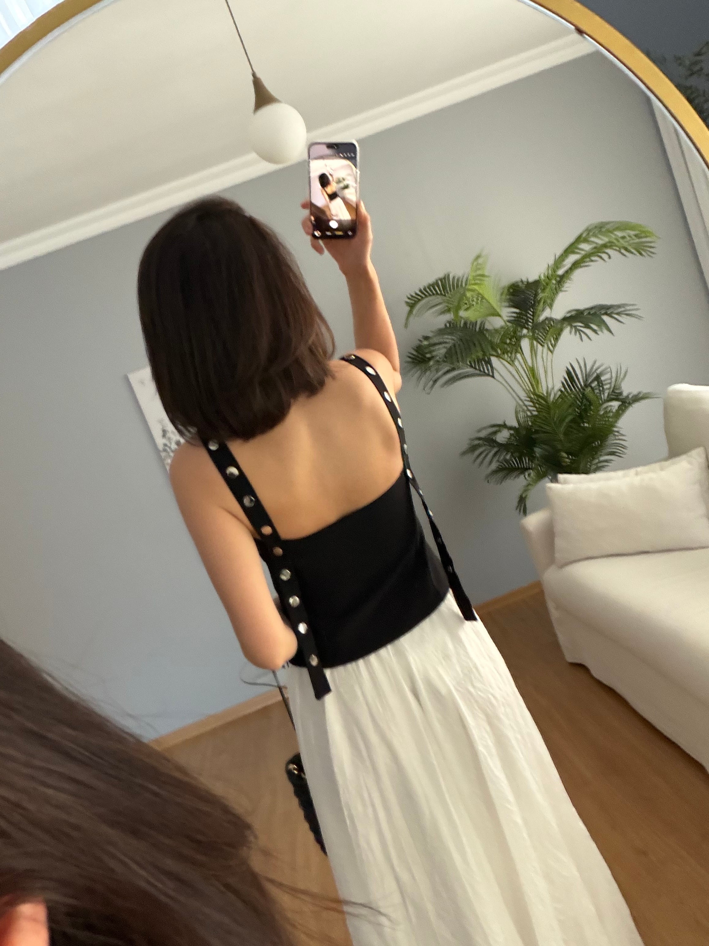 Omuzları Çıtçıtlı Siyah Renk Bluz