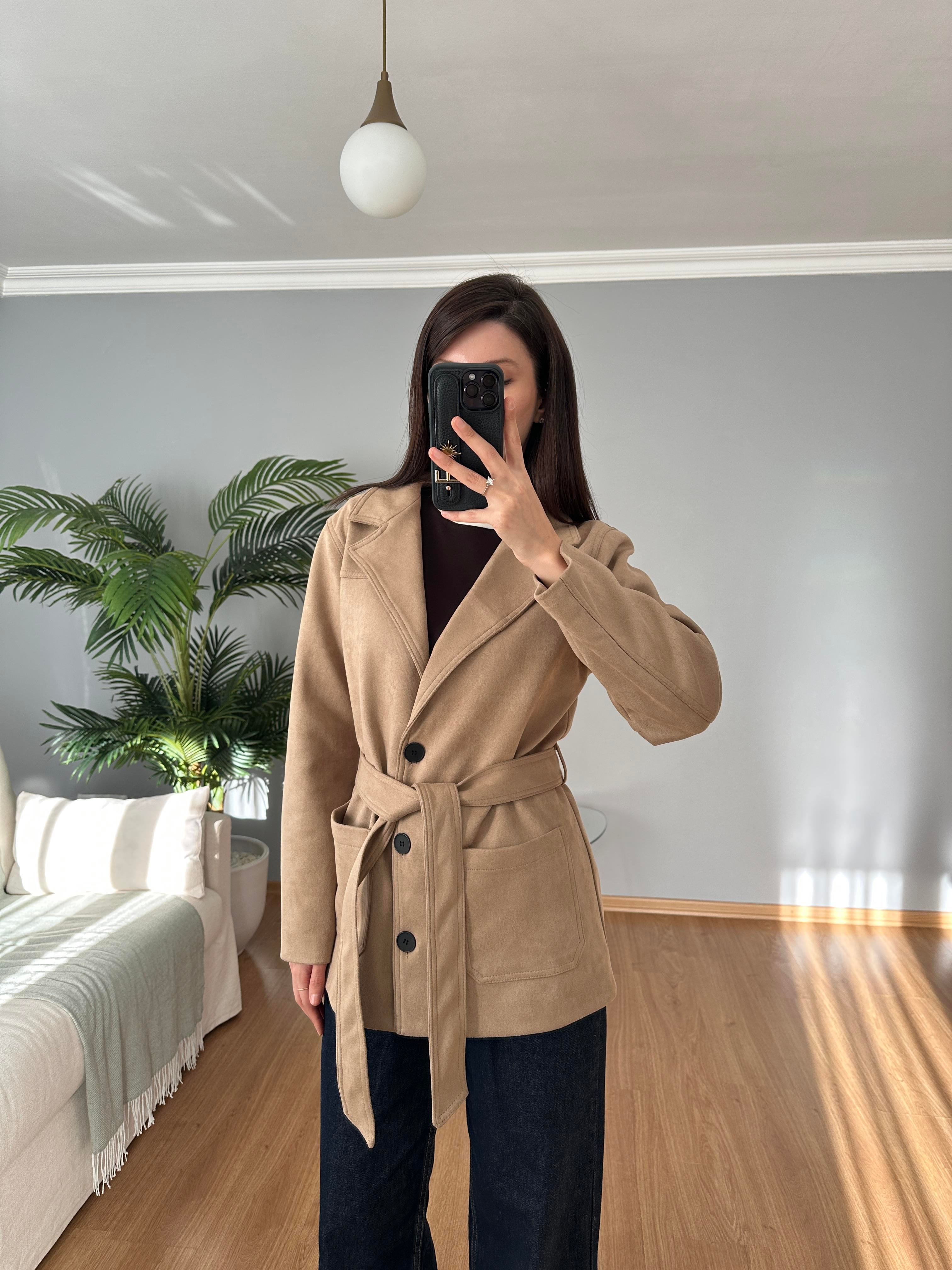 Premium Bej Kuşaklı Süet Ceket 