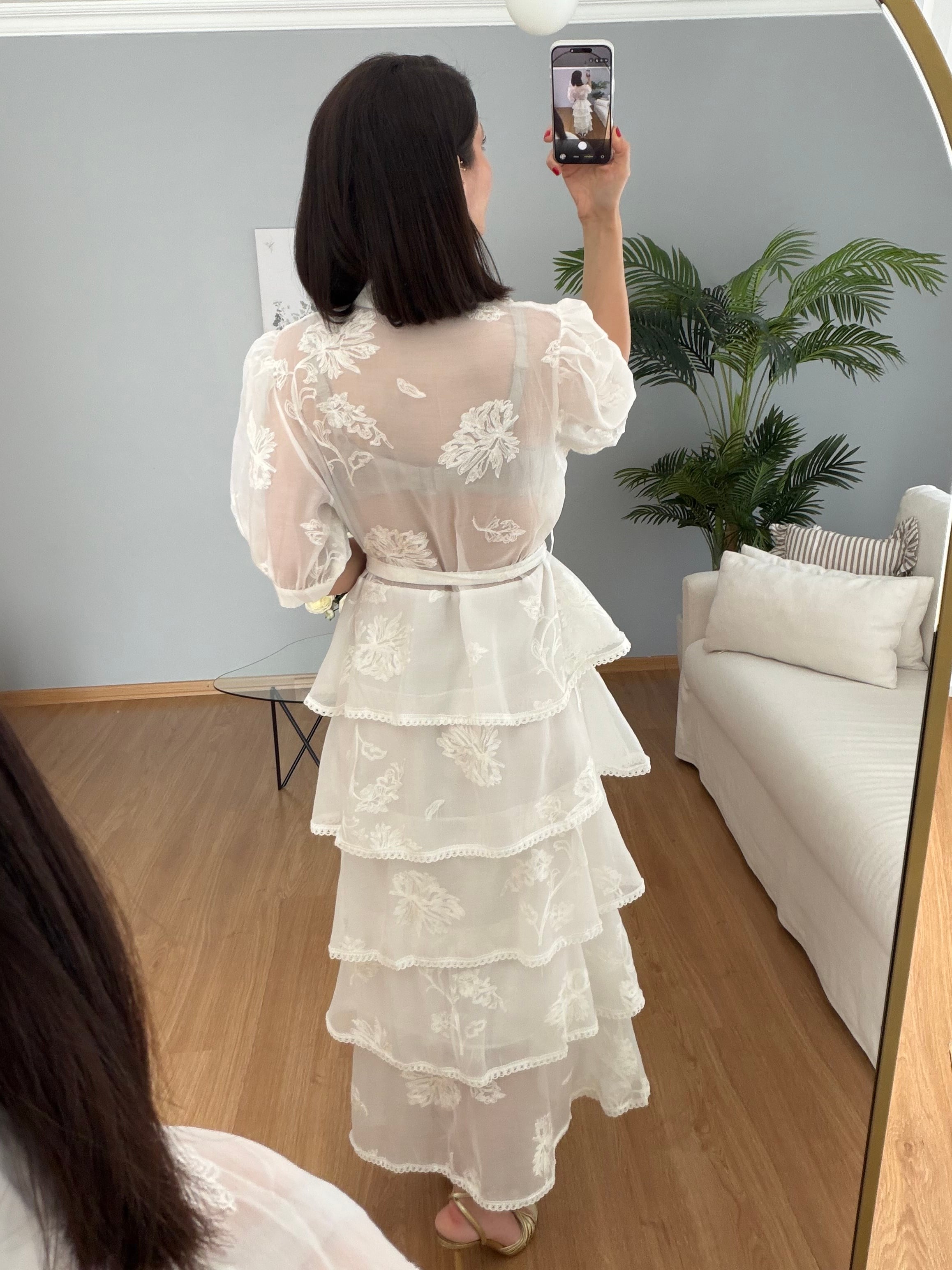Rovina Katlı Beyaz Elbise 