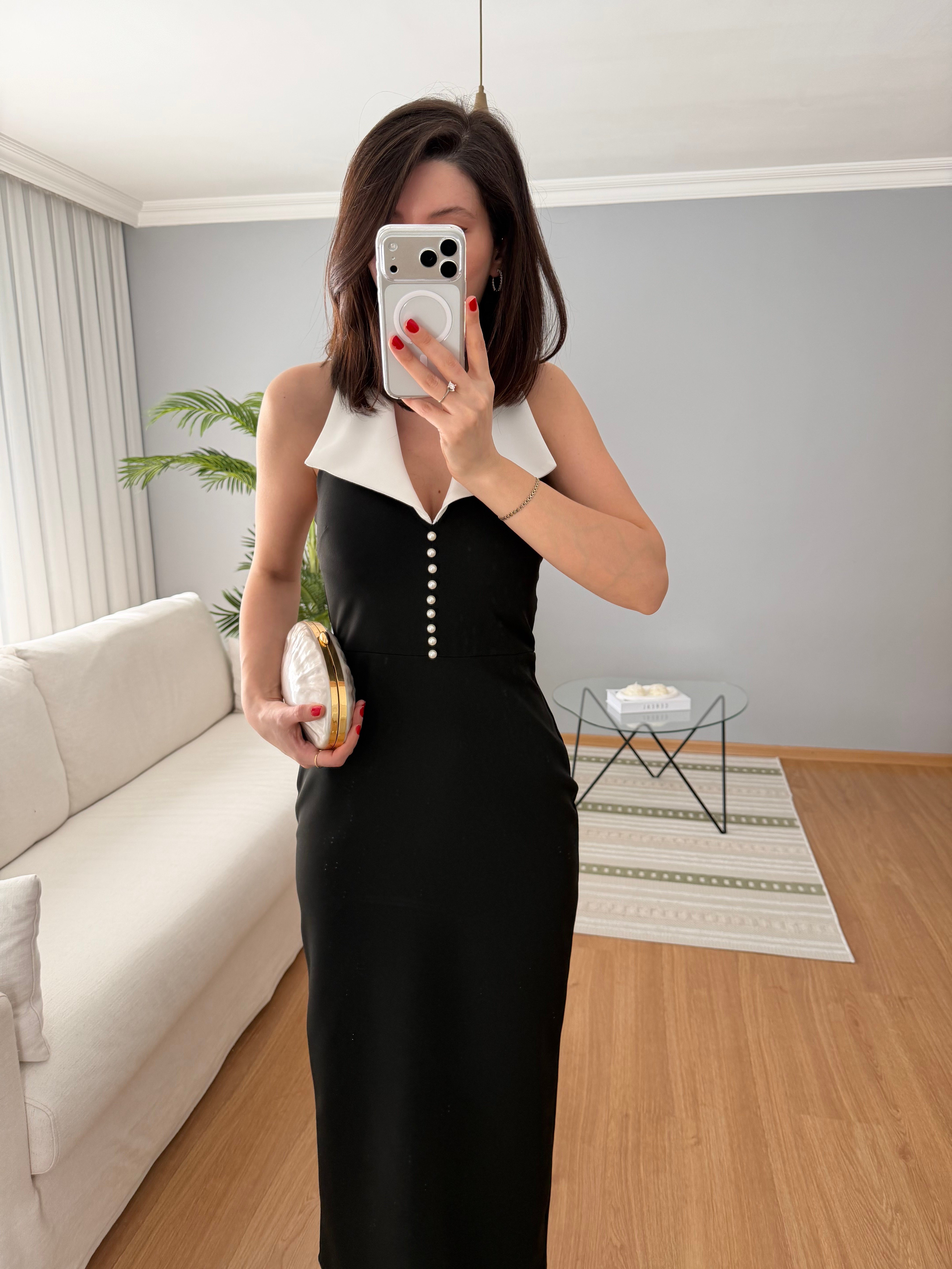 Roya Sırt Aksesuarlı Elbise 