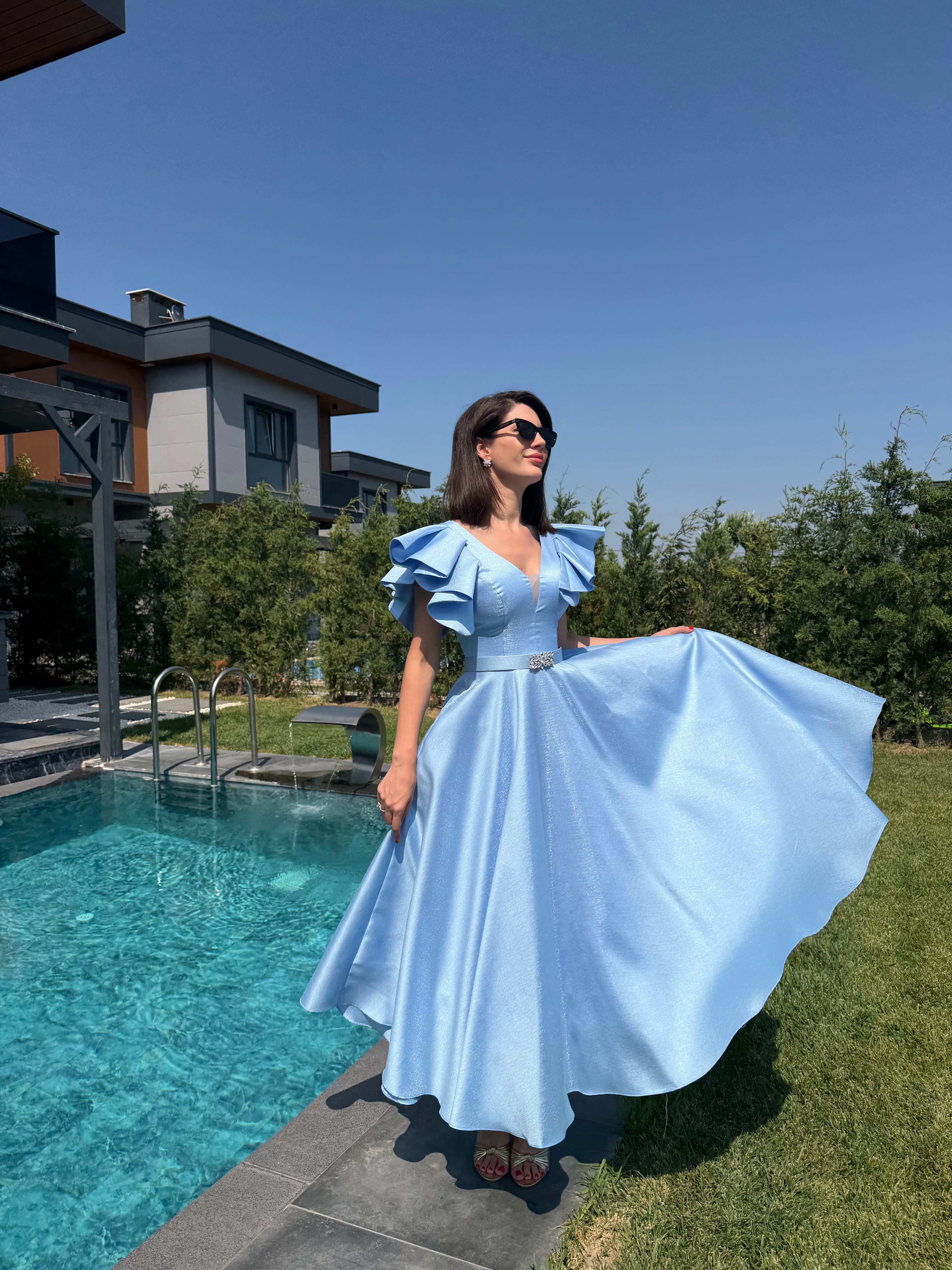 Sindy Baby Blue Taşlı Kemerli Maxi Elbise