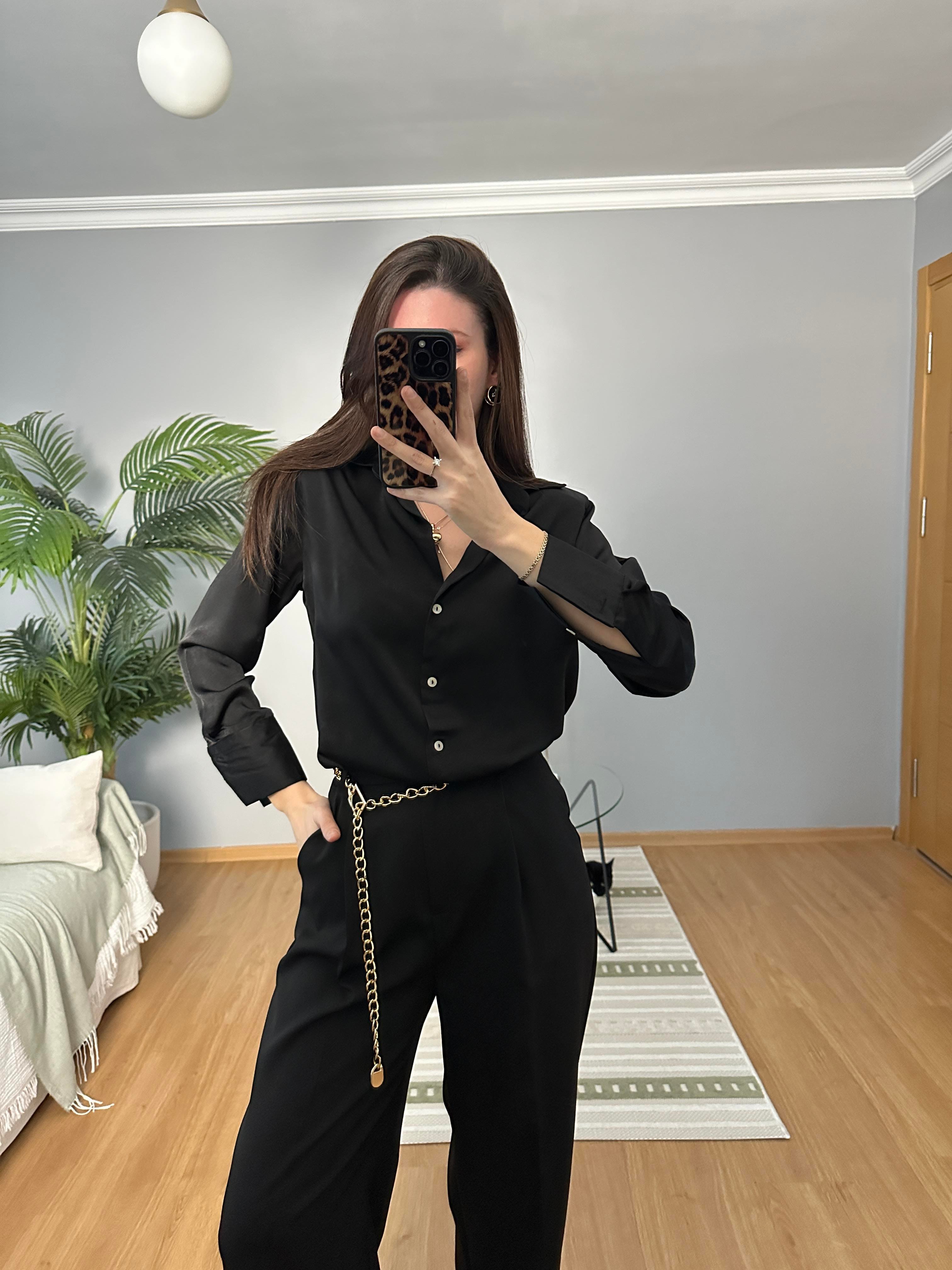 Siyah Saten Gömlek