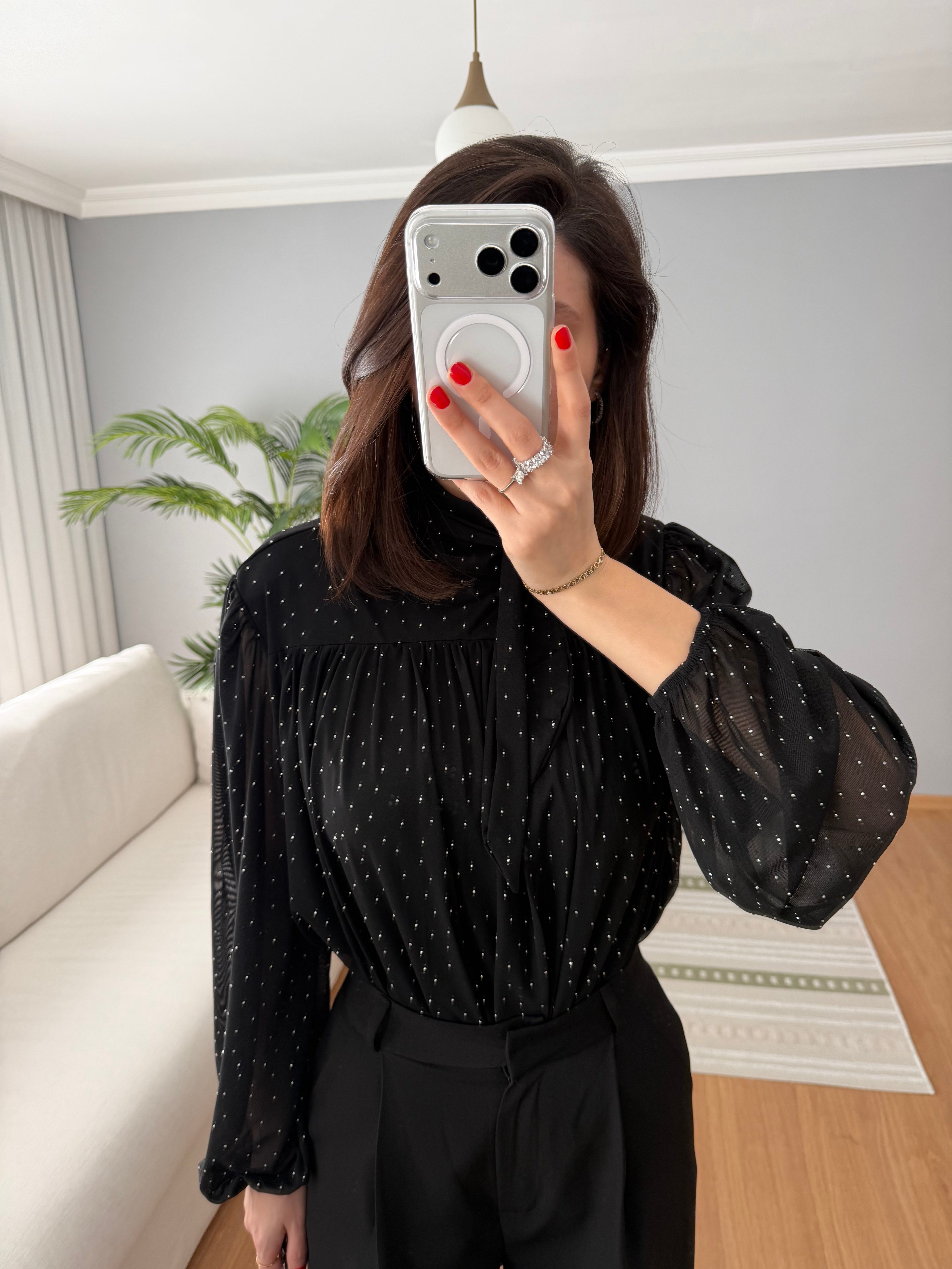 Taşlı Şifon Bluz