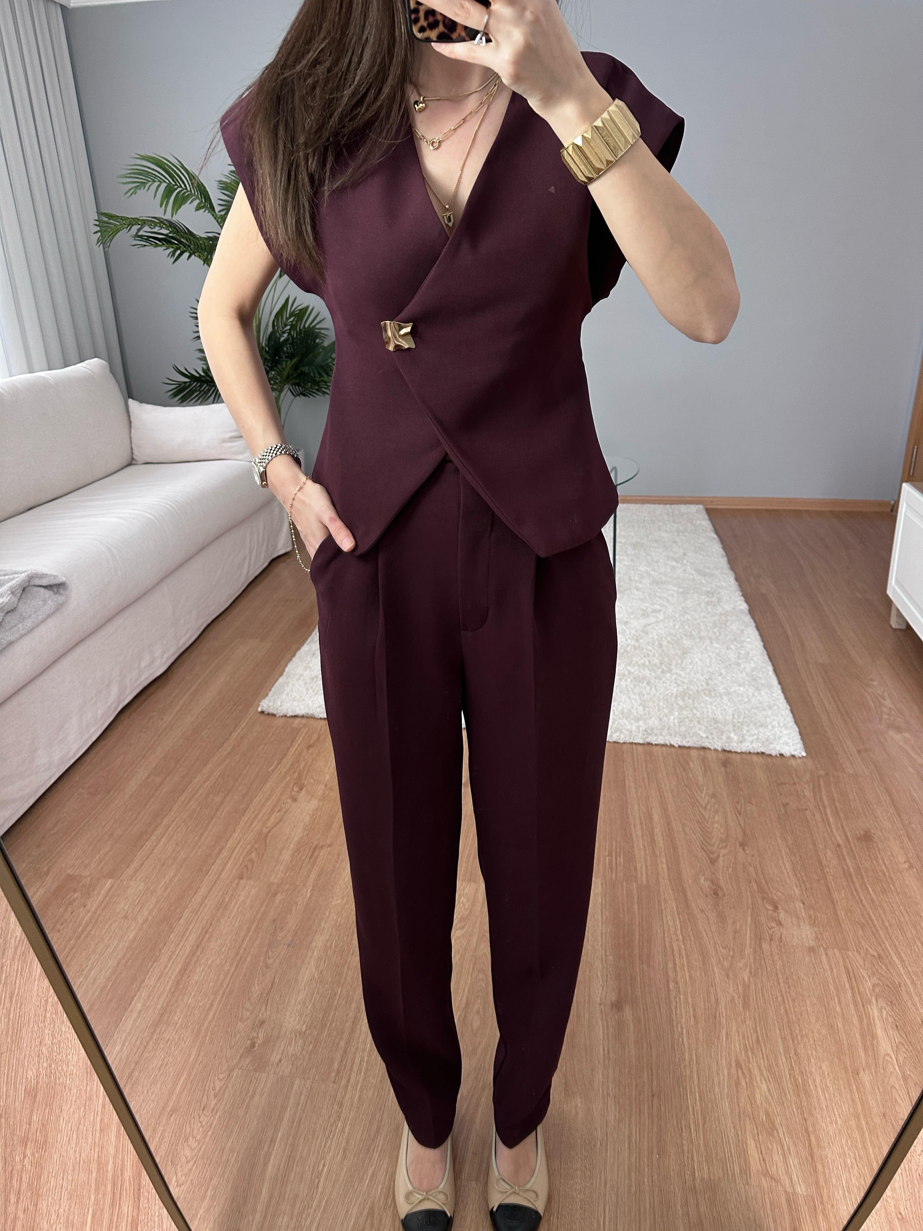 Tek Düğme Detaylı Mürdüm Takım