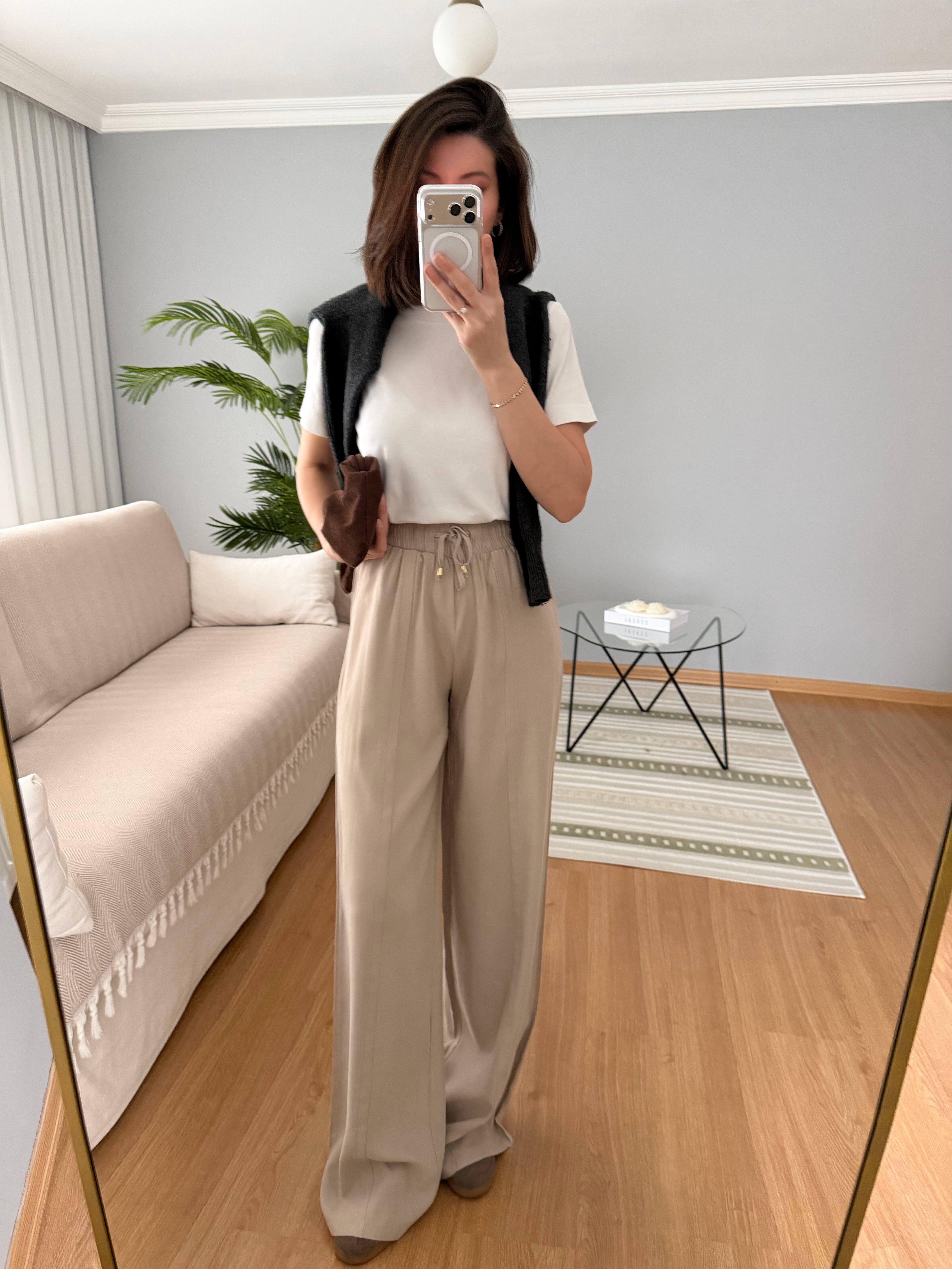 Tencel Beli Lastikli Bej Renk Pantolon 