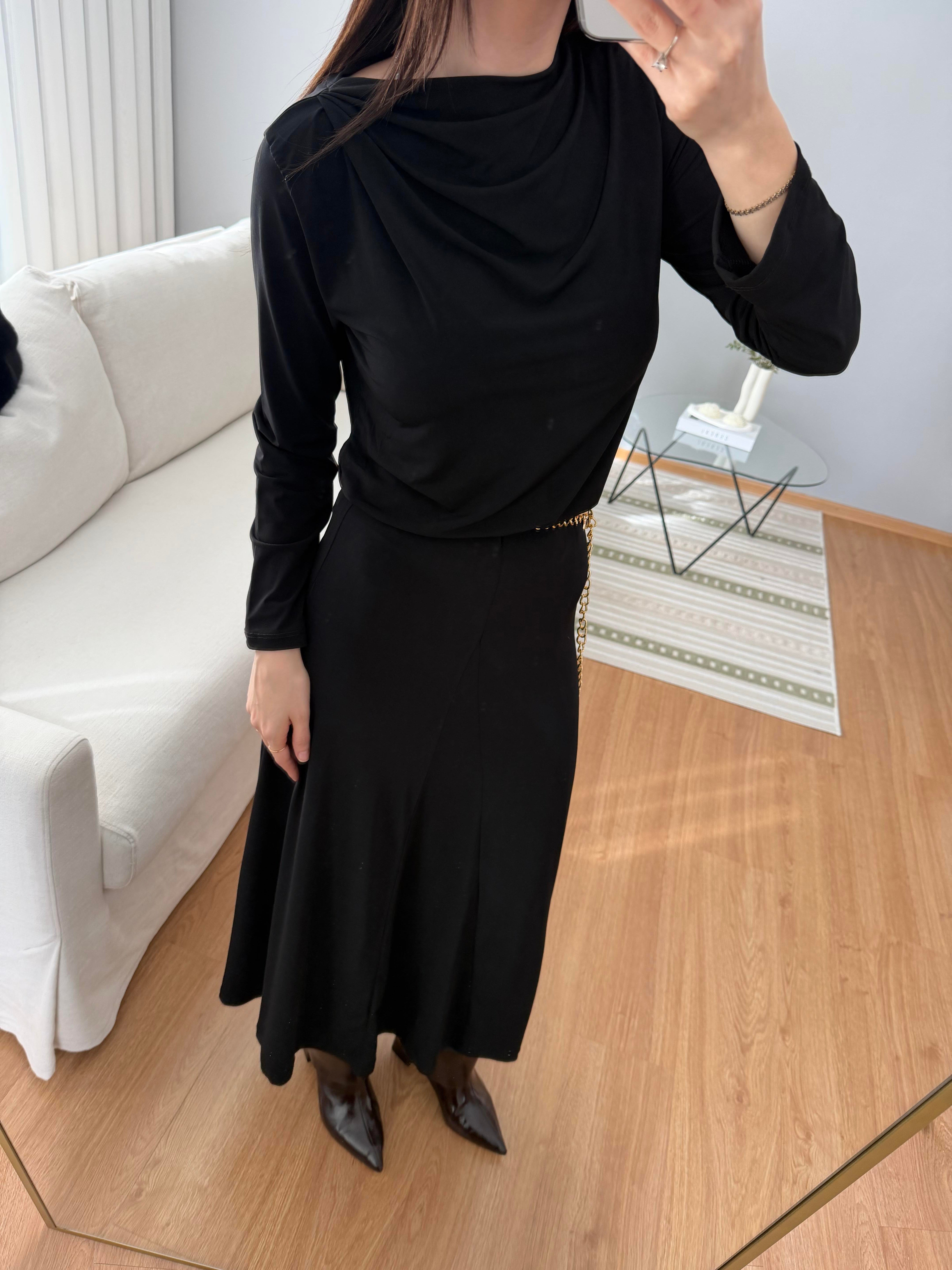 Trende Siyah Etekli Bluz Takım
