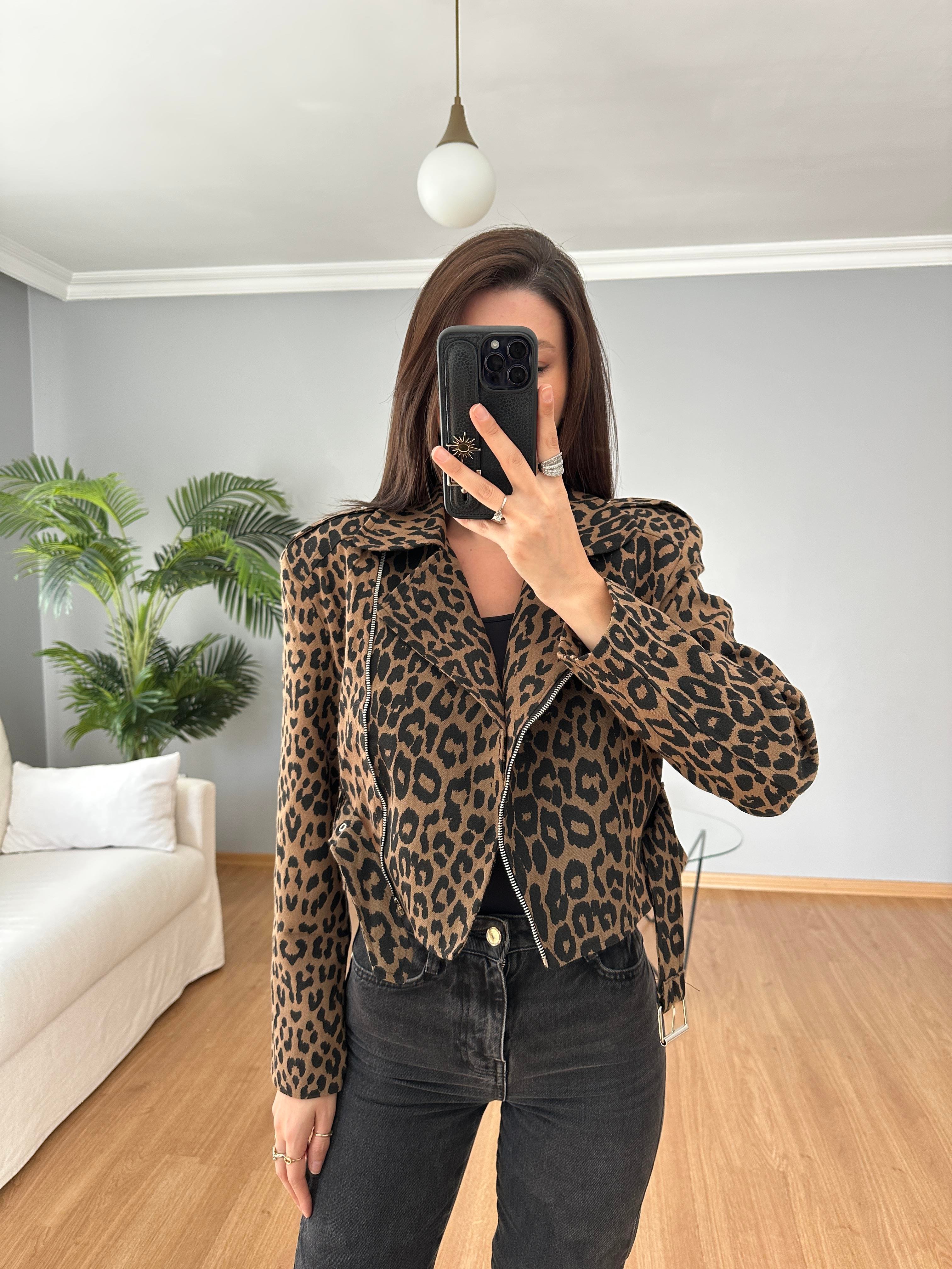 Vatkalı Leopar Ceket