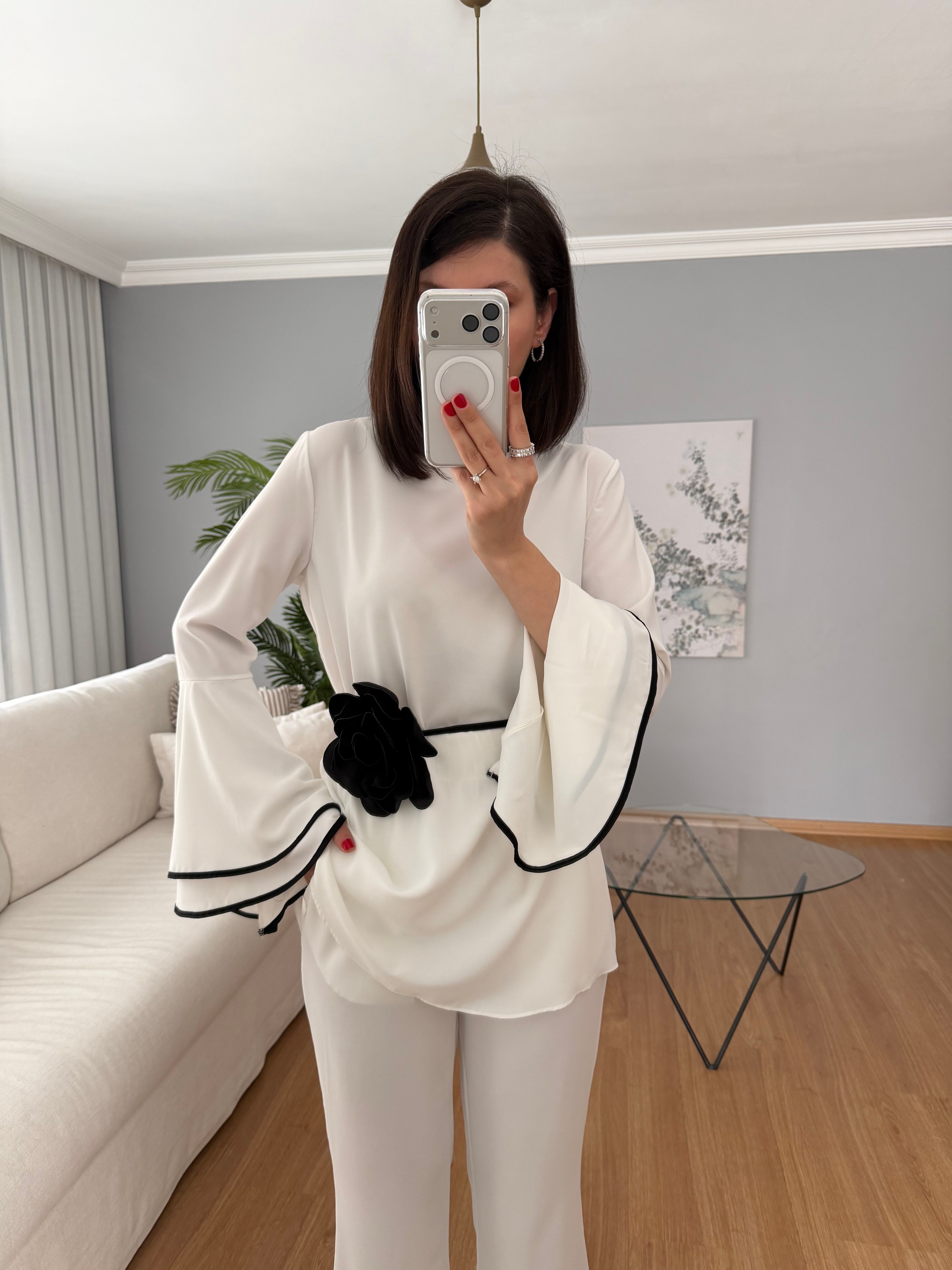 Velissa Gül Kuşaklı Beyaz Renk Takım